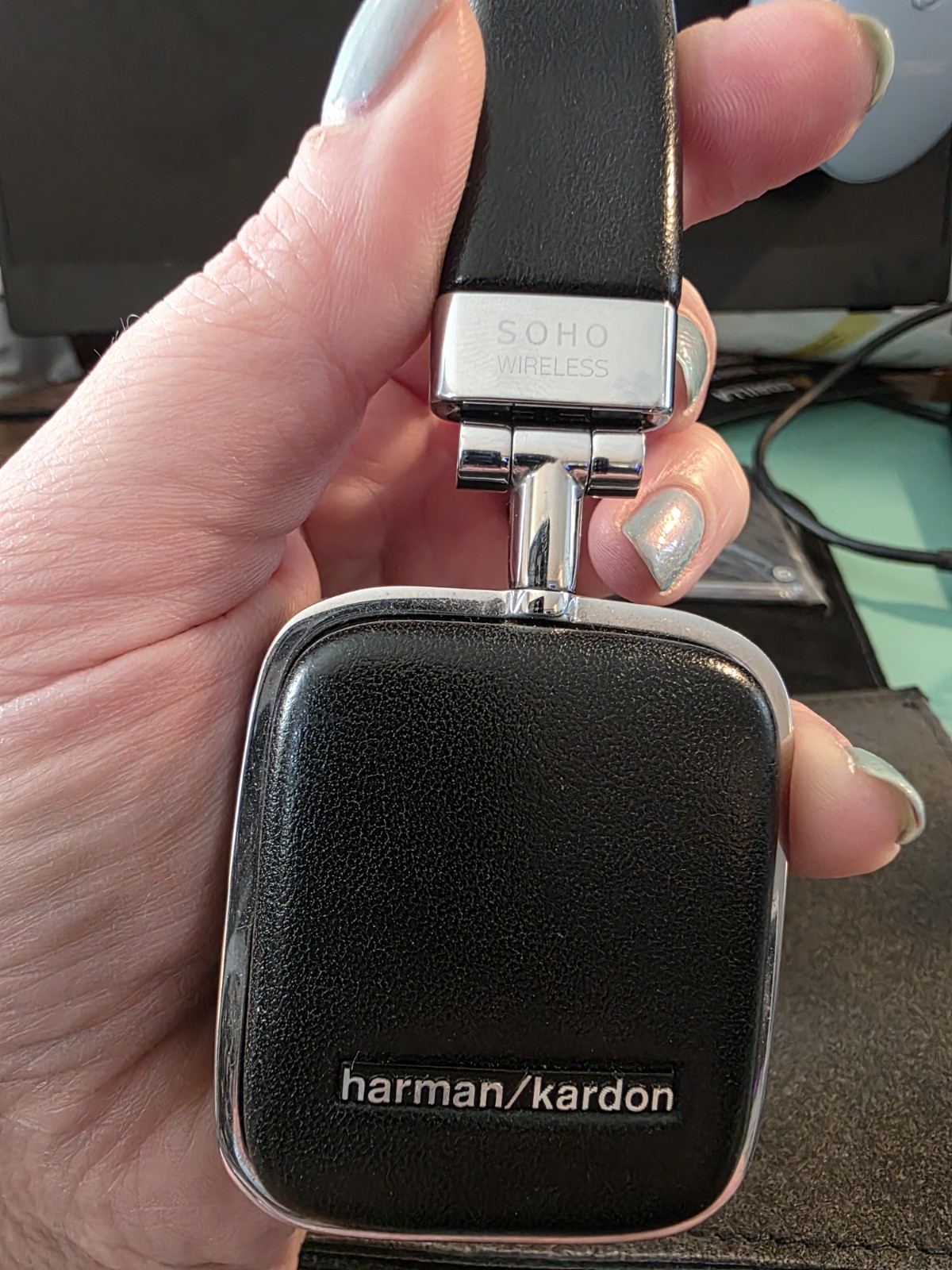 Harmon Kardon Soho Wireless Headphones – Leather, Rare, Discontinued