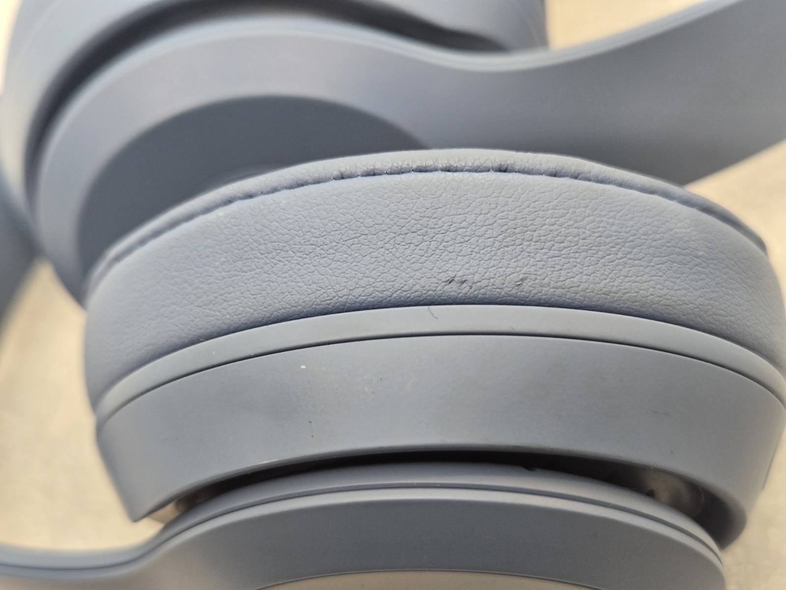 Beats Solo 4 Wireless On-Ear Headphones Slate Blue FAST FREE SHIPPING b