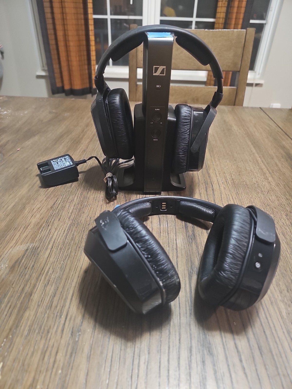 Sennheiser HDR 175 Wireless Headphone System (2 headphones + transmitter)