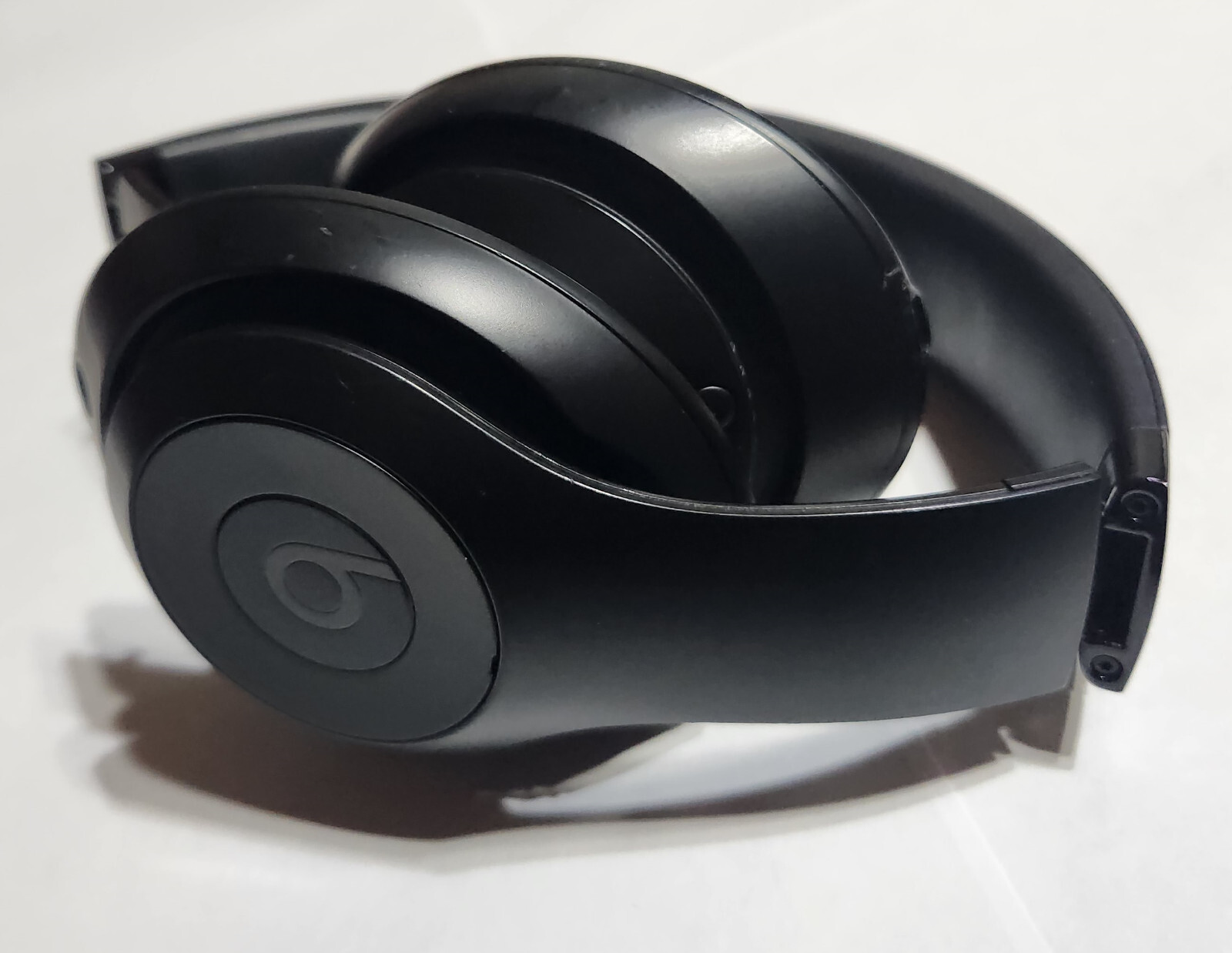 DEFECTIVE Matte Black Beats Studio3 Wireless Headphones NOT PAIRING & NO EARPADS