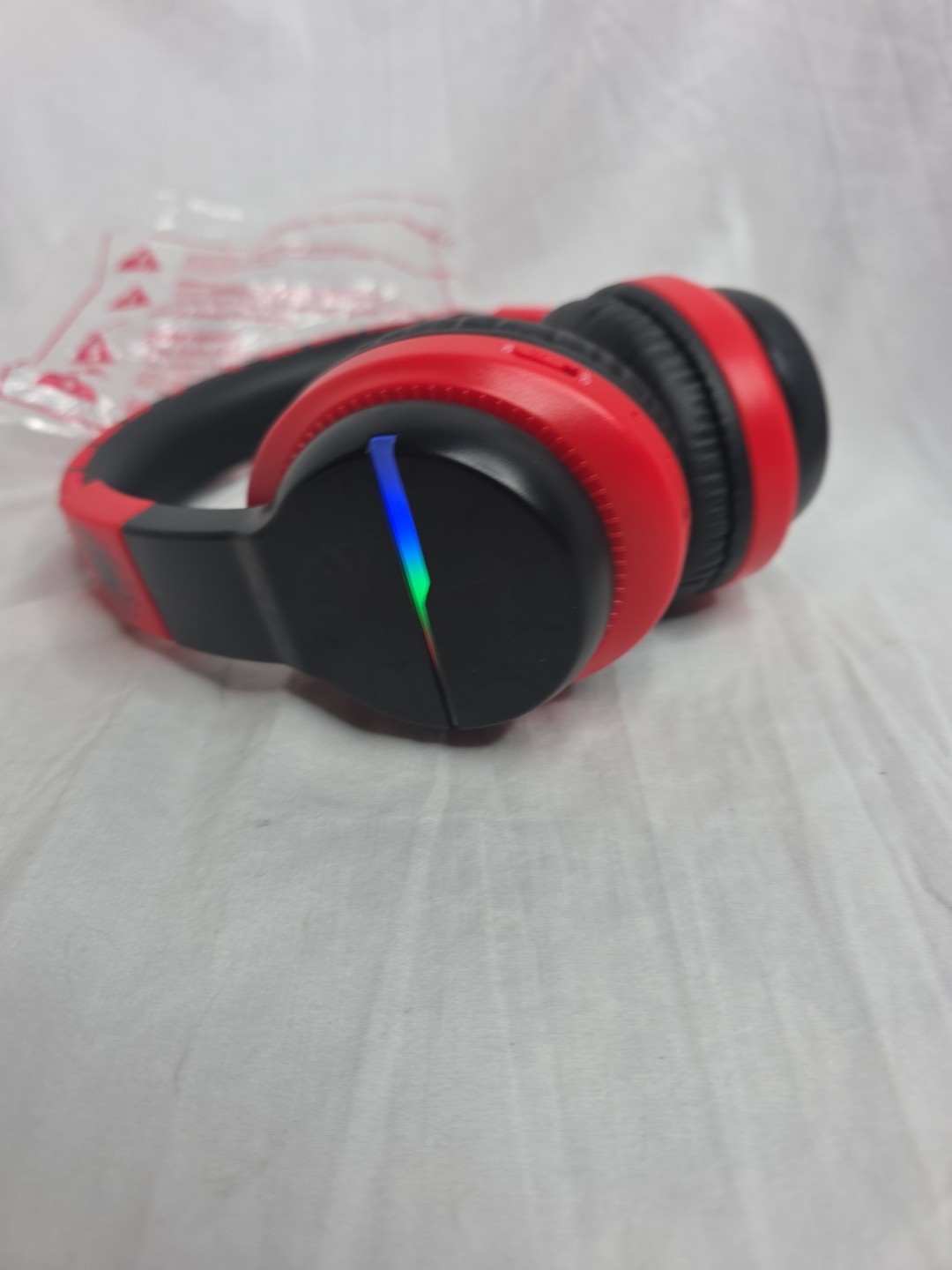 iClever BTH12 Kids Bluetooth Headphones, LED Lights Wireless Kids Spider (AQU)