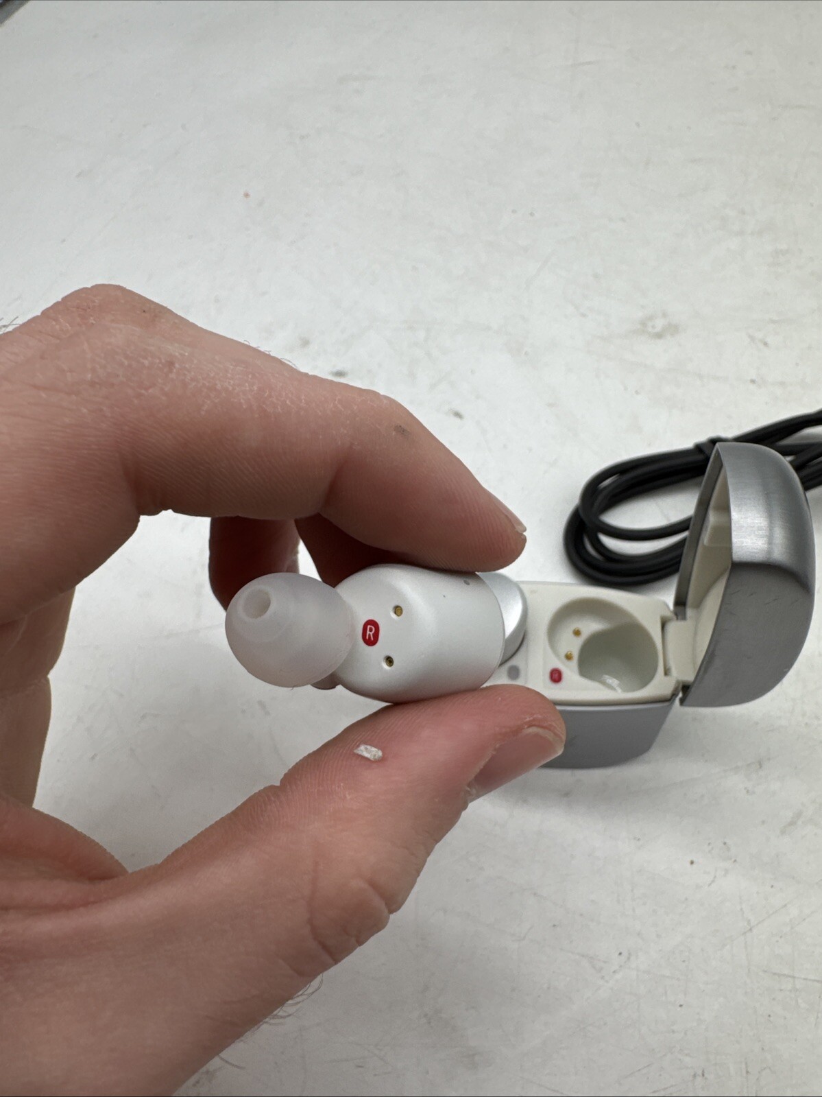 Klipsch T5 II True Wireless Bluetooth 5.0 Earphones in Silver. D4