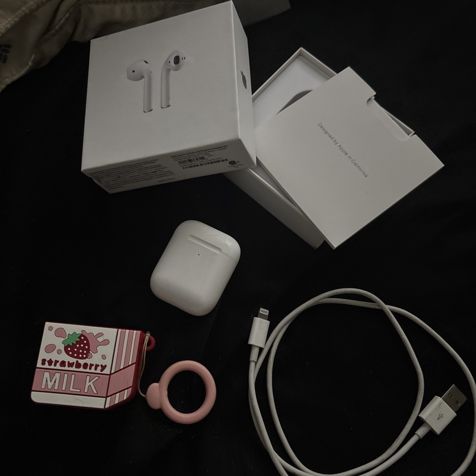 Apple AirPods 2 Generation with MagSafe WirelessCharging Case A1602 A2032 A2031