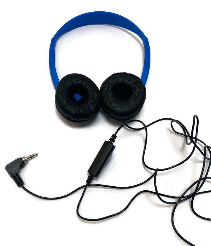 Lakeshore Blue Black White Cushioned Headphones With Volume Control A14