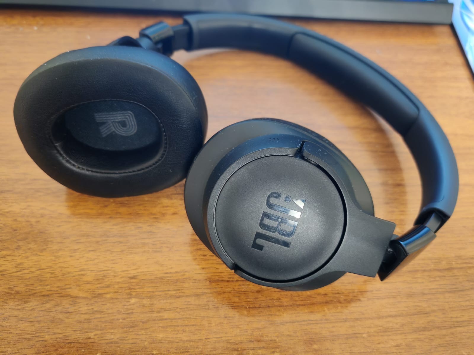 Used JBL Tune 770nc Headphones