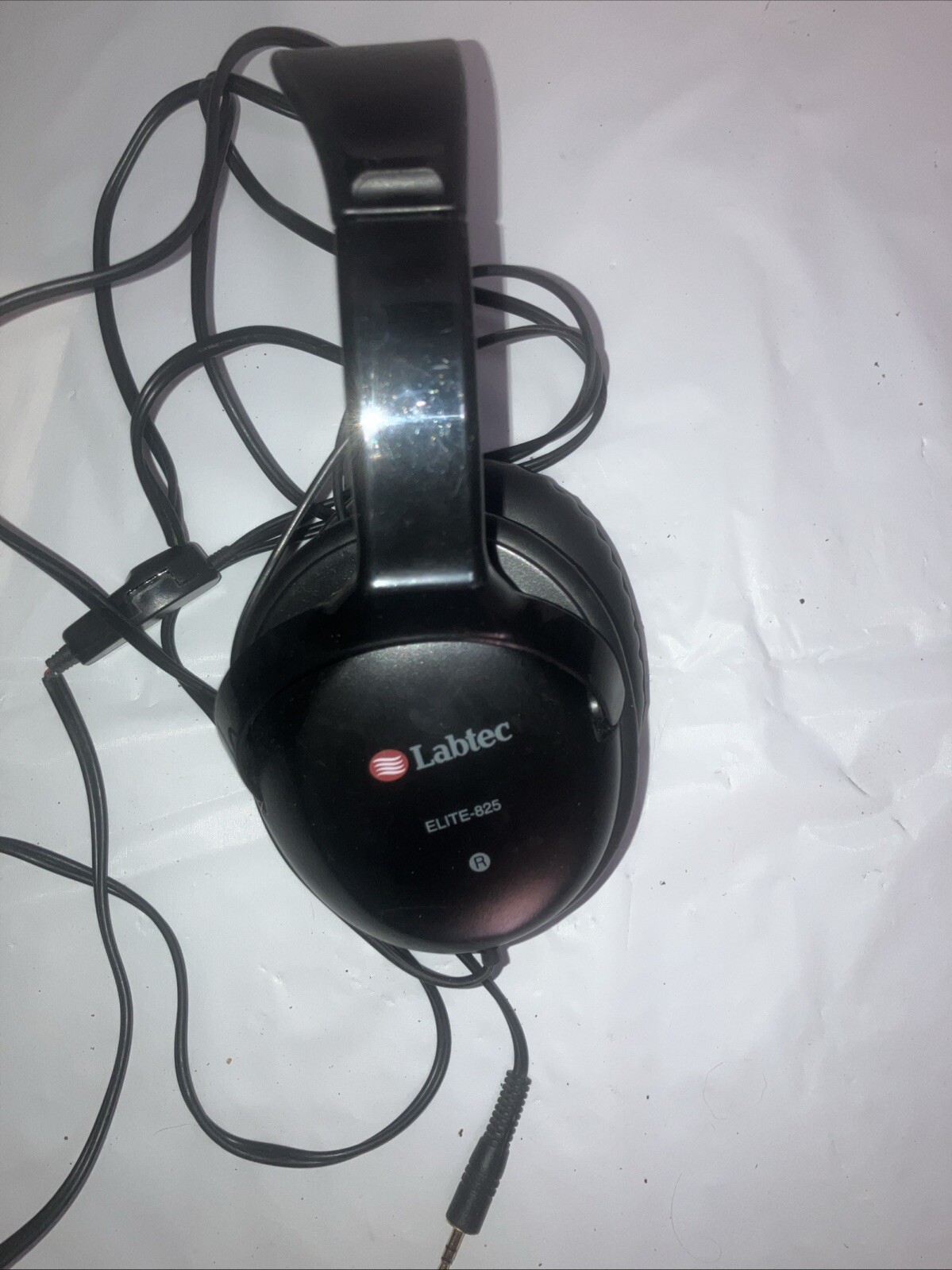 Labtec over the ear black headphone Elite-825