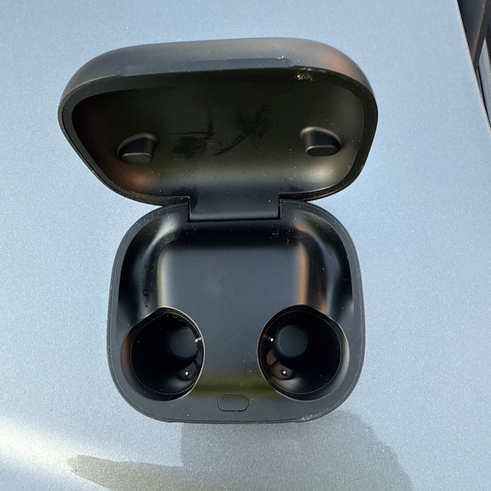 Original Powerbeats Pro 2 Charging Case Replacement (A3160) NO EARBUDS Excellent