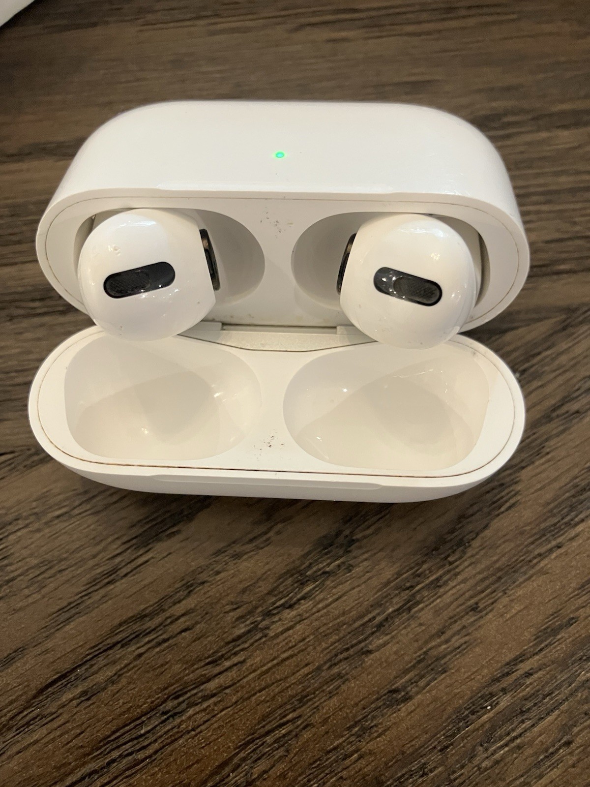 Apple AirPods Pro In-Ear Earbuds w/ Wireless Charging Case NO EAR TIPS