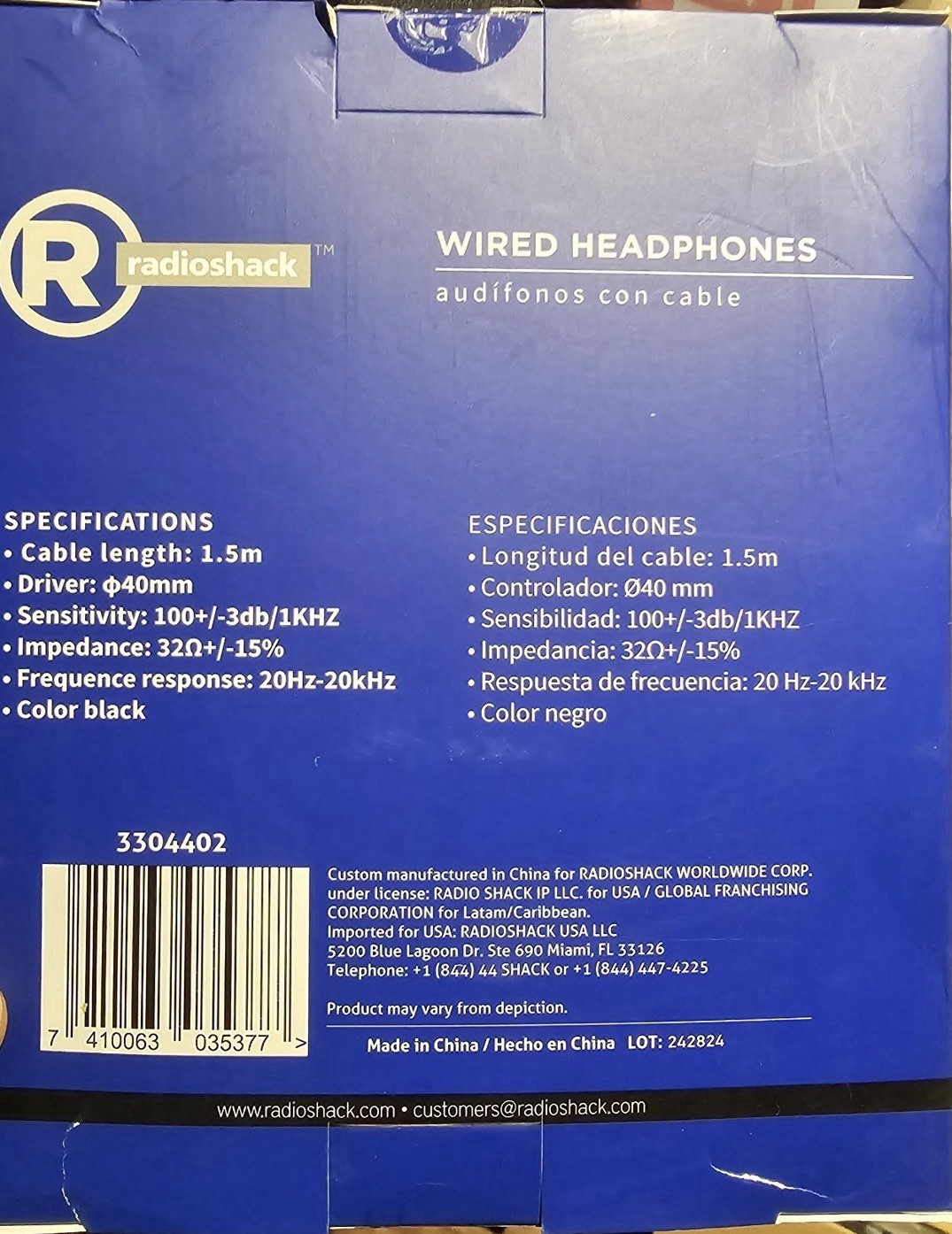 RadioShack Wired Headphones 40mm Drivers Built-in Microphone Comfortable Black