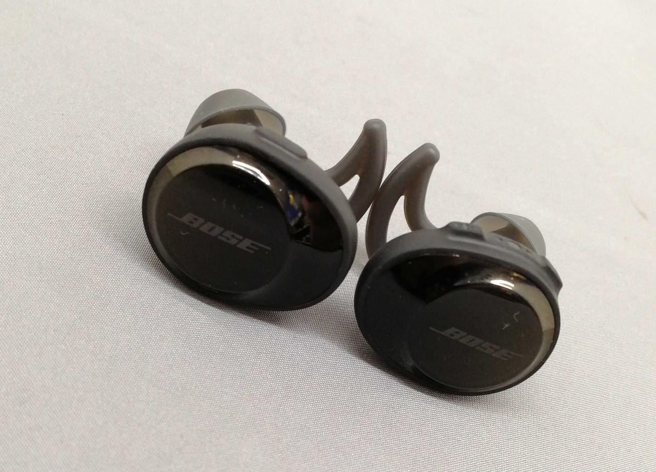 BOSE SoundSport Free Wireless Earbuds + Case 423729 – Truly Wireless Sport