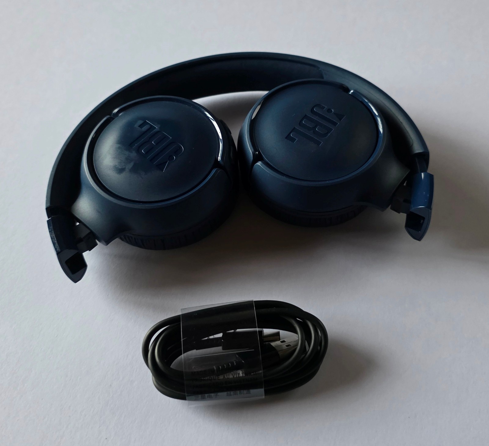 Original Blue JBL Tune 520BT On-Ear Wireless Headphones with Cable in Bulk Pkg