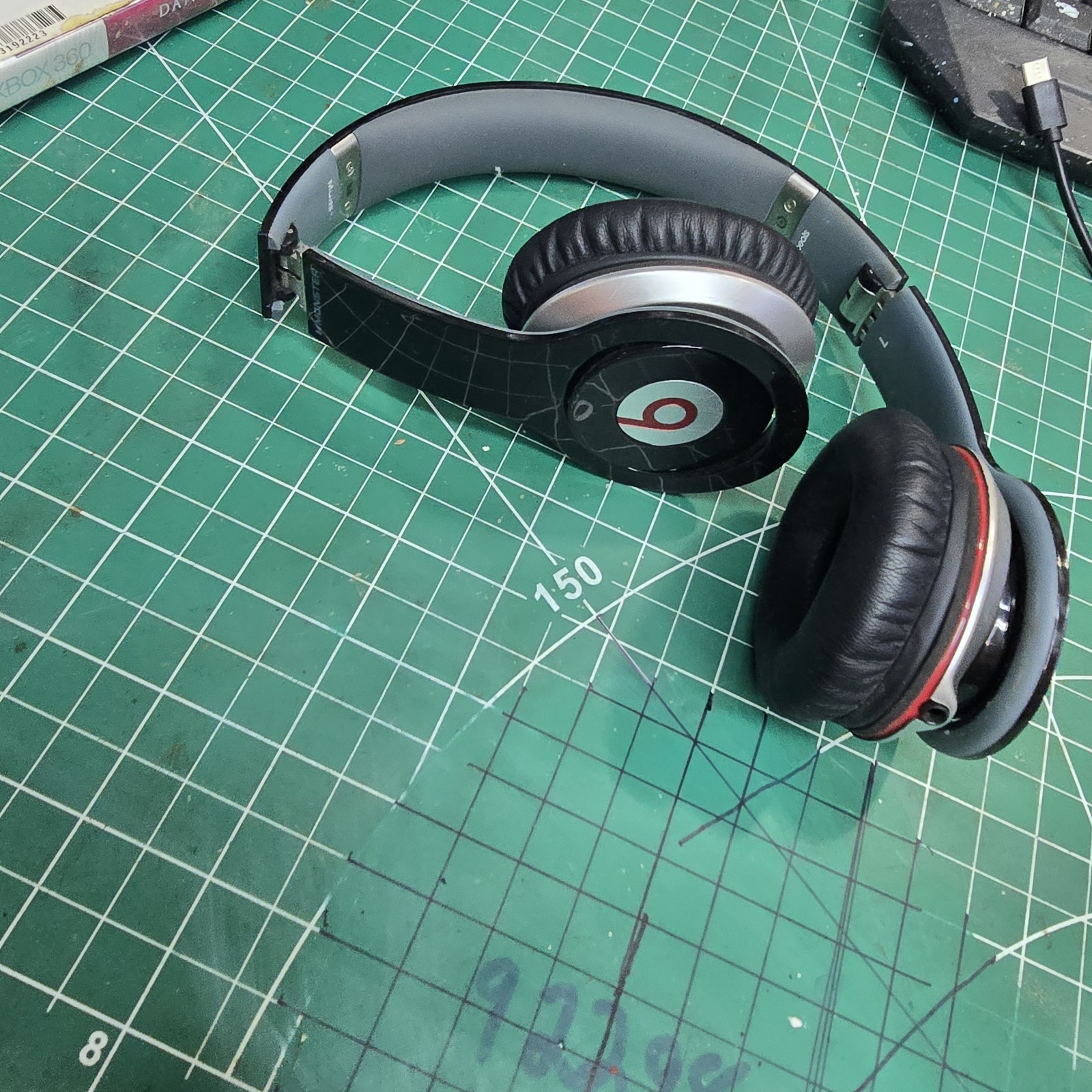 Beats By Dr Dre Monster Solo Hd Black Red And Gray Head Phones