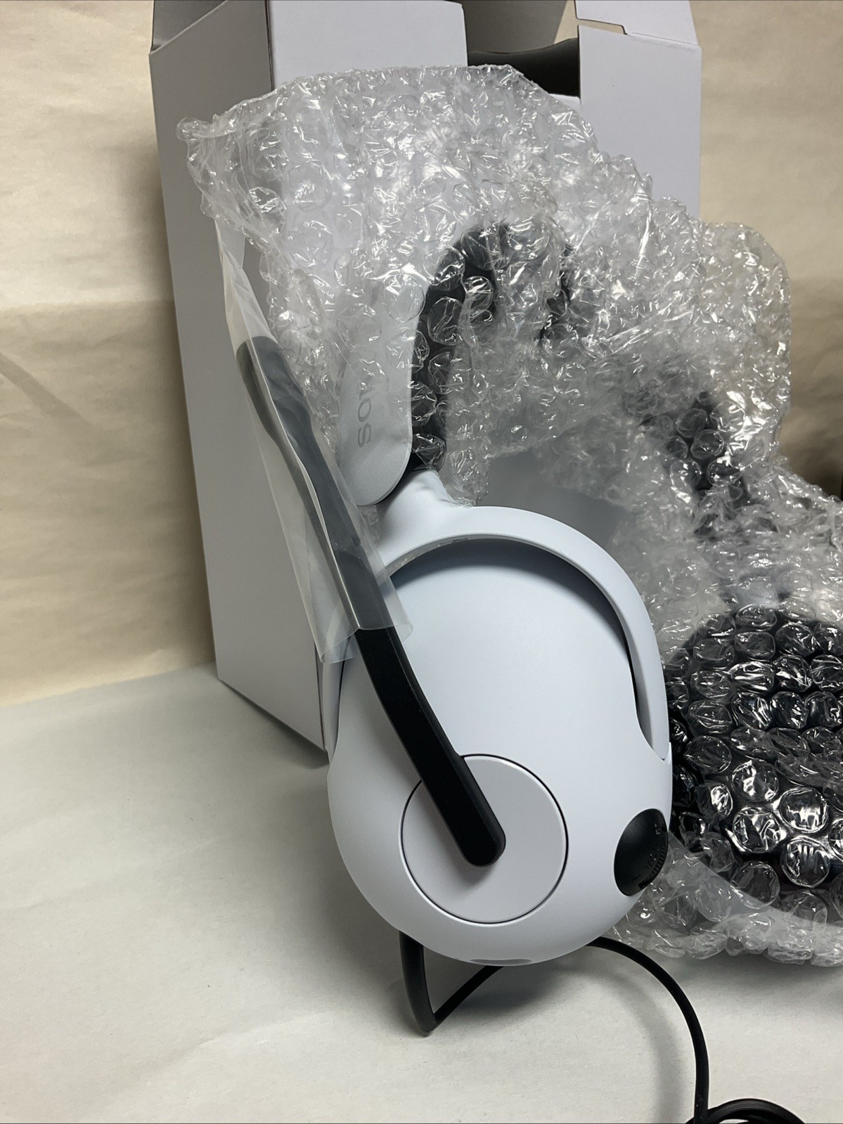 Sony INZONE H5 Wireless Gaming Headset (White) Brand new still in sealed box
