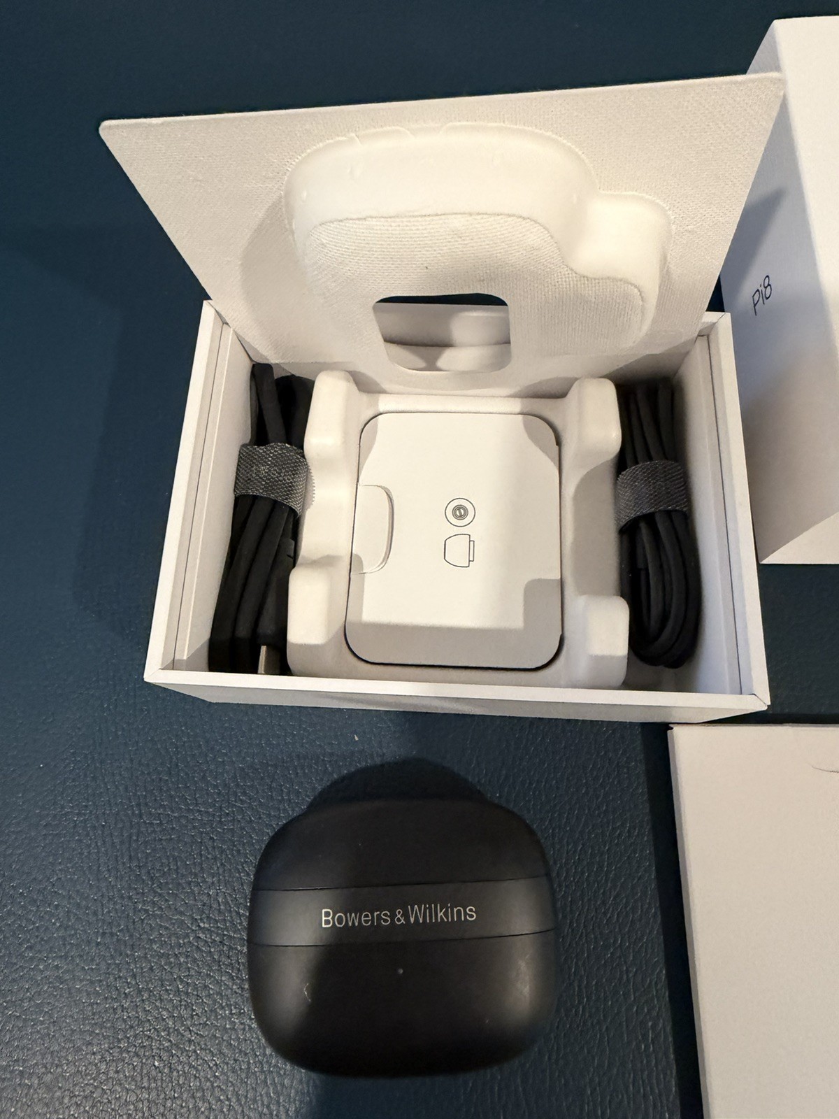 Bowers & Wilkins Pi8 ANC In-Ear True Wireless Earbuds Anthracite Black