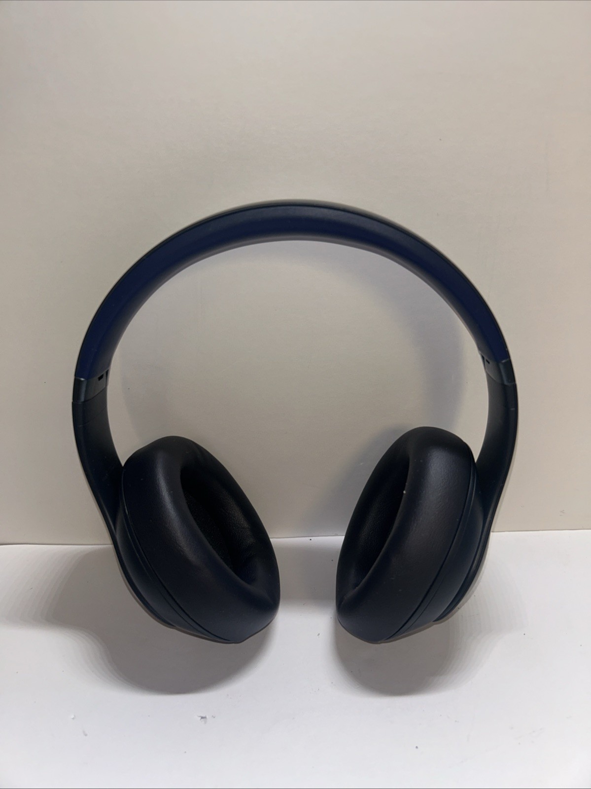 Beats Studio Pro Wireless Bluetooth Over-Ear Headphones – Navy Blue. EXCELLENT
