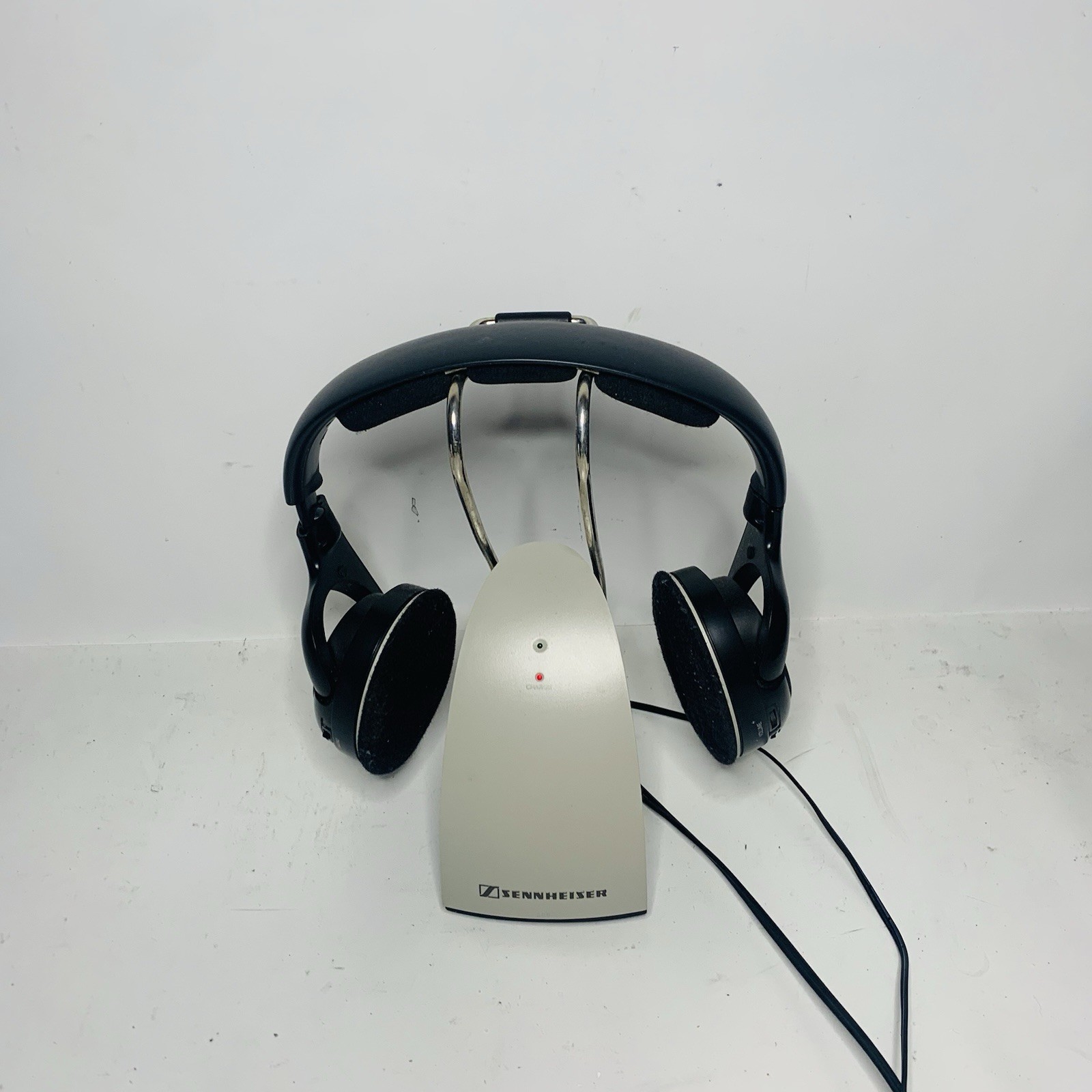 Sennheiser HDR120 Wireless TV Headphones TR120 Base w/ Cables