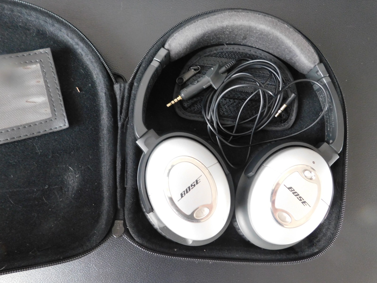 Bose QuietComfort 25 QC25 Noise Cancelling Wired Headphones w/case Tested Works