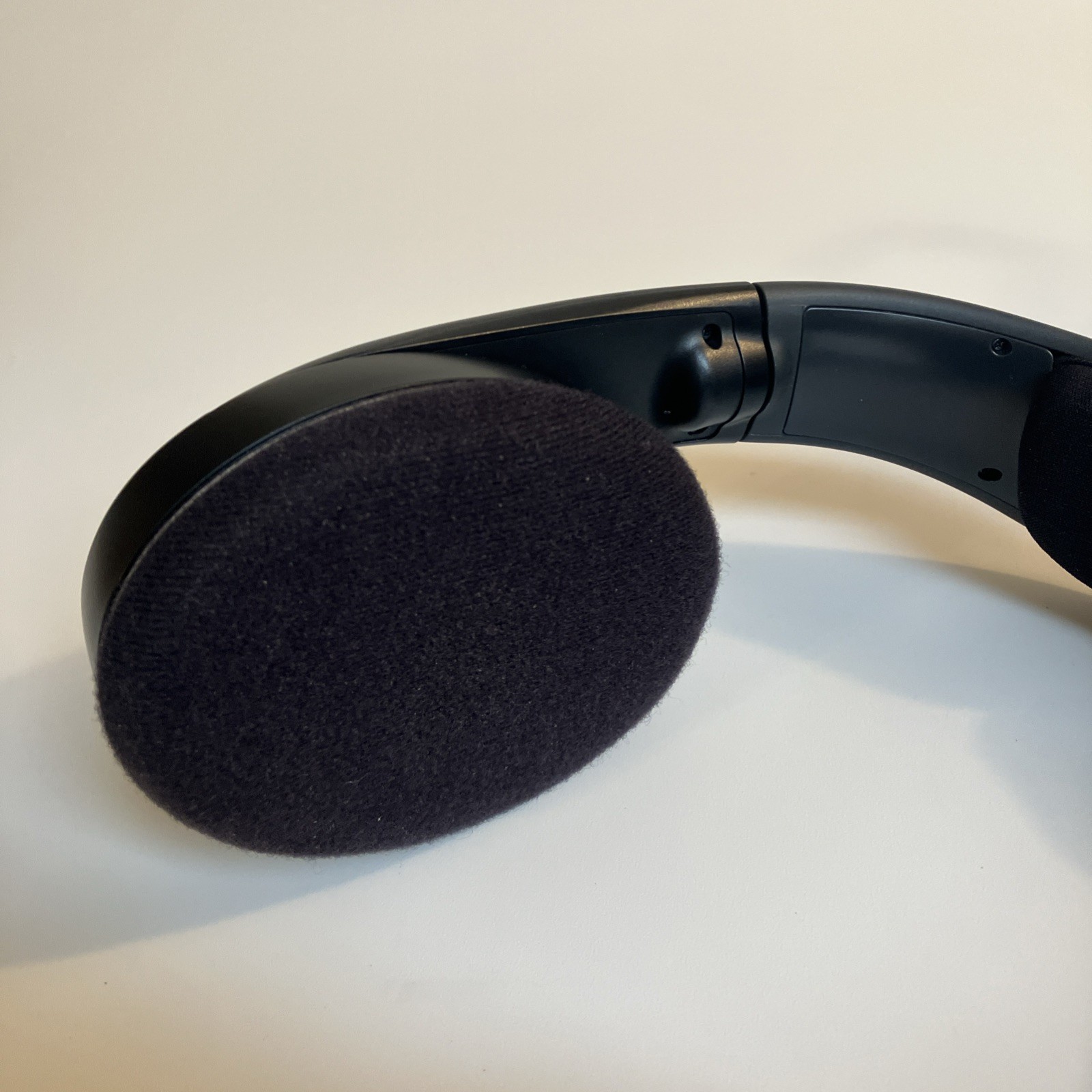 Sennheiser HDR 135 Wireless Headphones, TR135 Charging Dock Base & Manuals Works