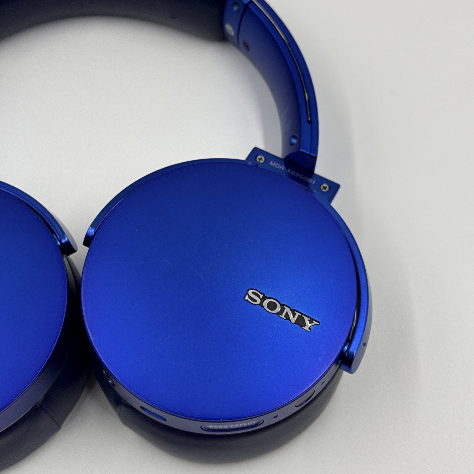 Sony MDR-XB950B1Headphones Wireless Extra Bass ANC – Blue – (Needs Pads)