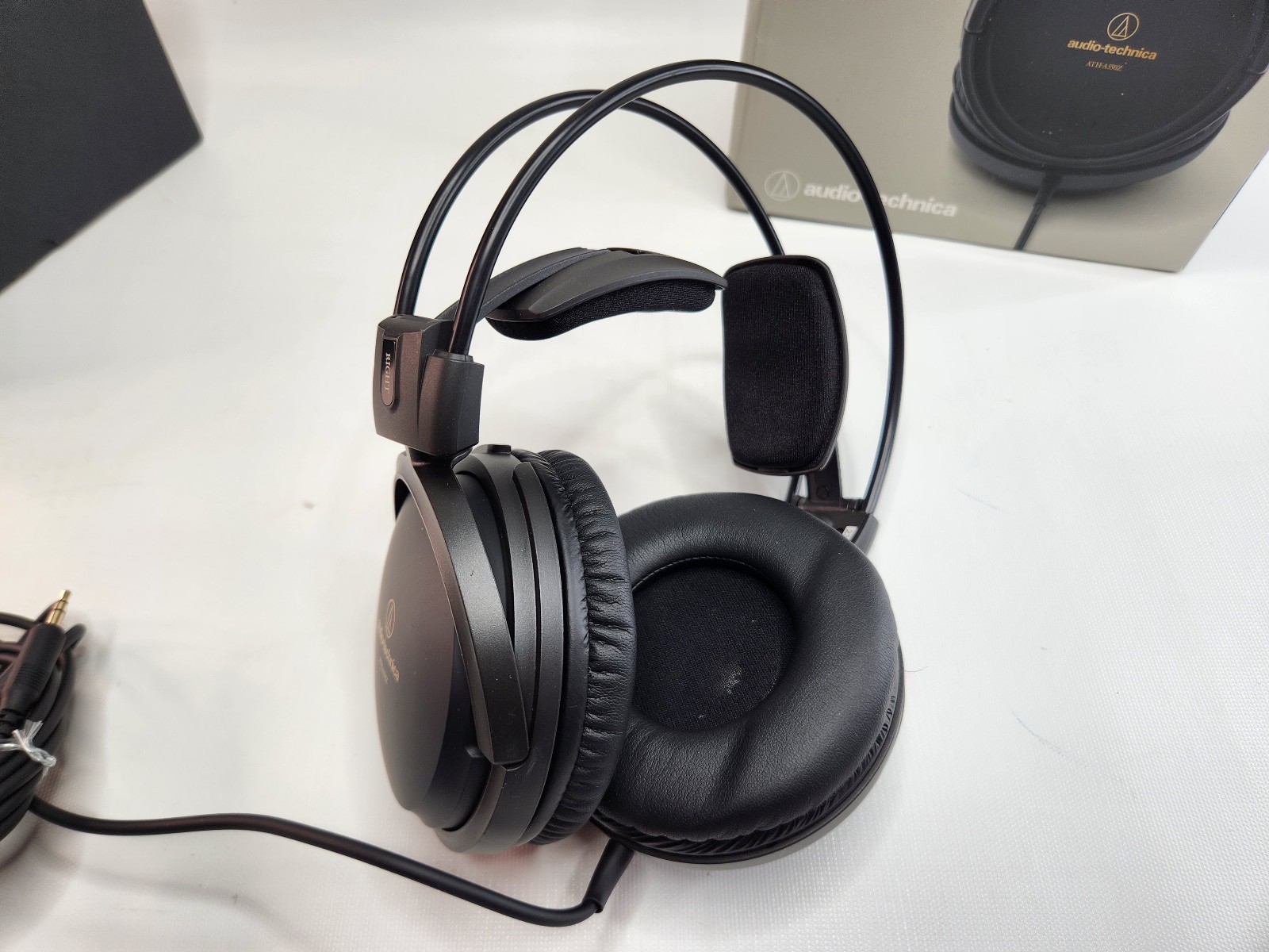 Audio-Technica ATH-A550Z Art Monitor Dynamic Headphones Black