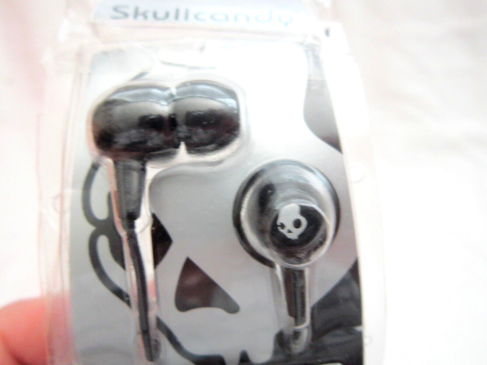 Unisex Skullcandy DUB Buds In-Ear Black with White Skulls Earbuds-New Open Pkg!