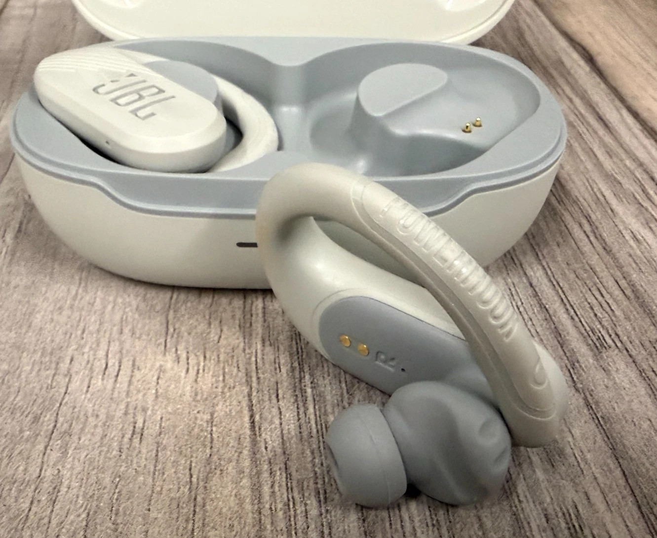JBL Soundgear Sense True Wireless Open-Ear Headphones White NEW No Box