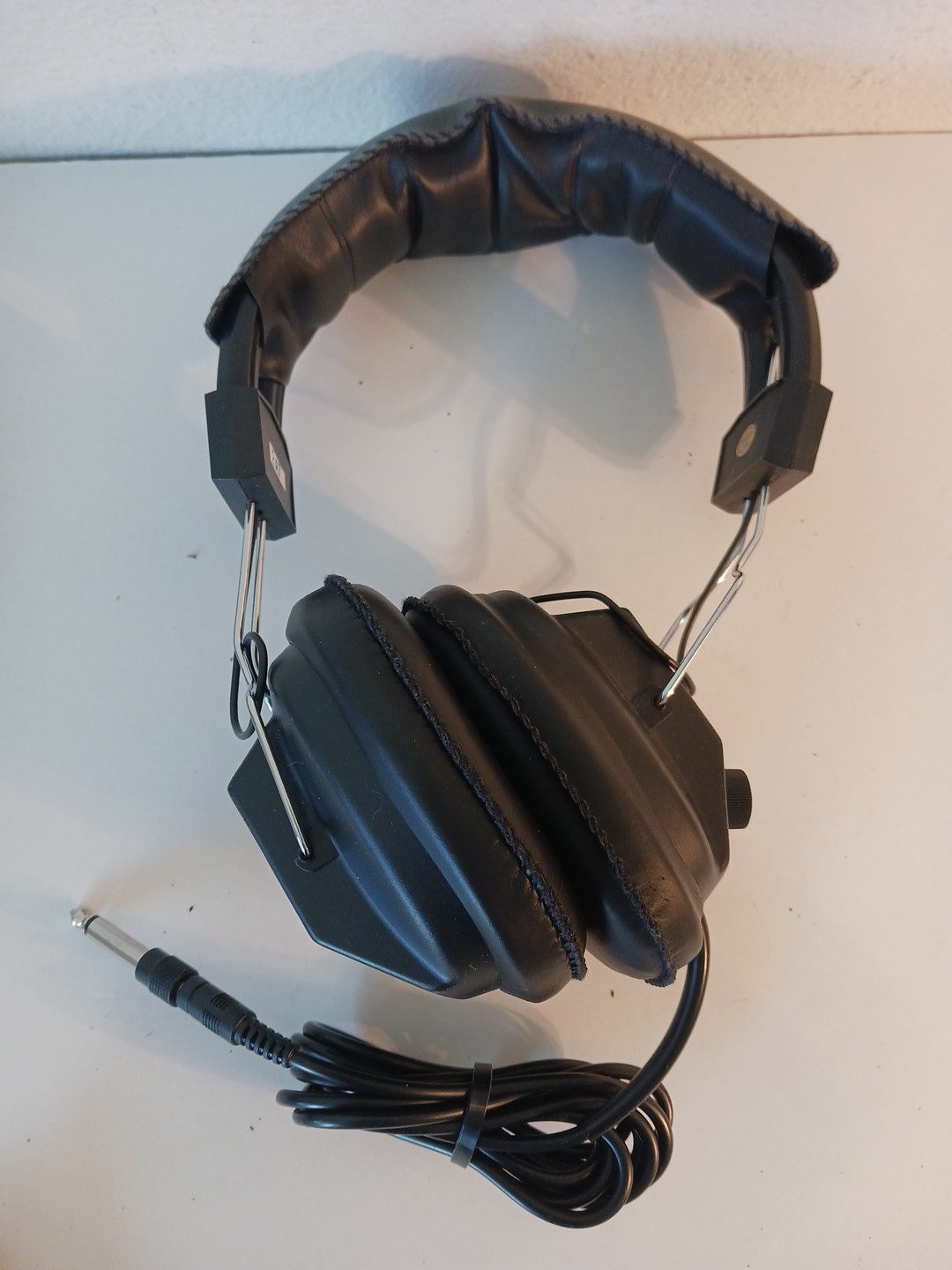 Radio Shack Pro-100 Communications Headset Model 20-282 (Never-used)