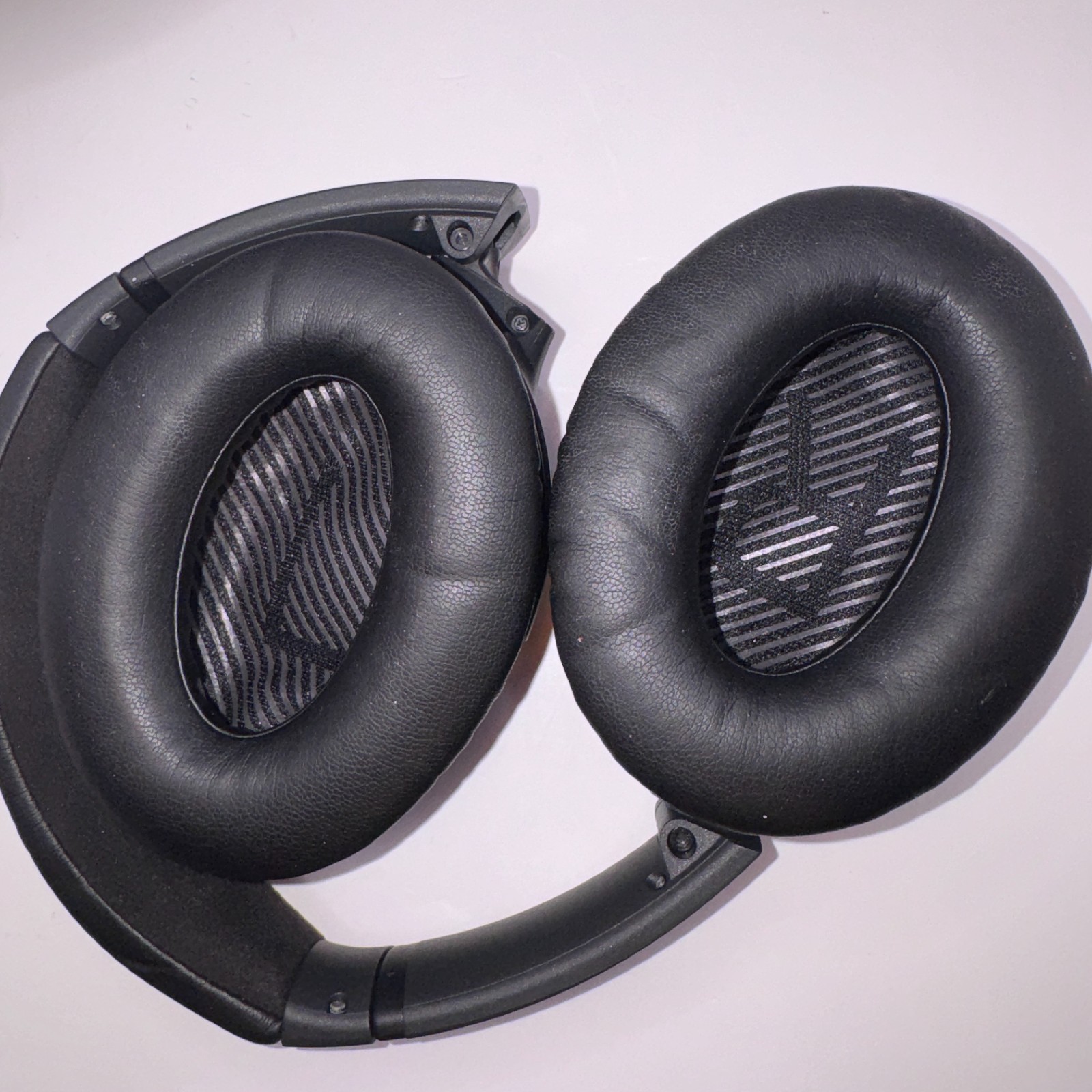 Bose QuietComfort 35 QC35 Series II Wireless Noise-Cancelling HEADPHONES Black