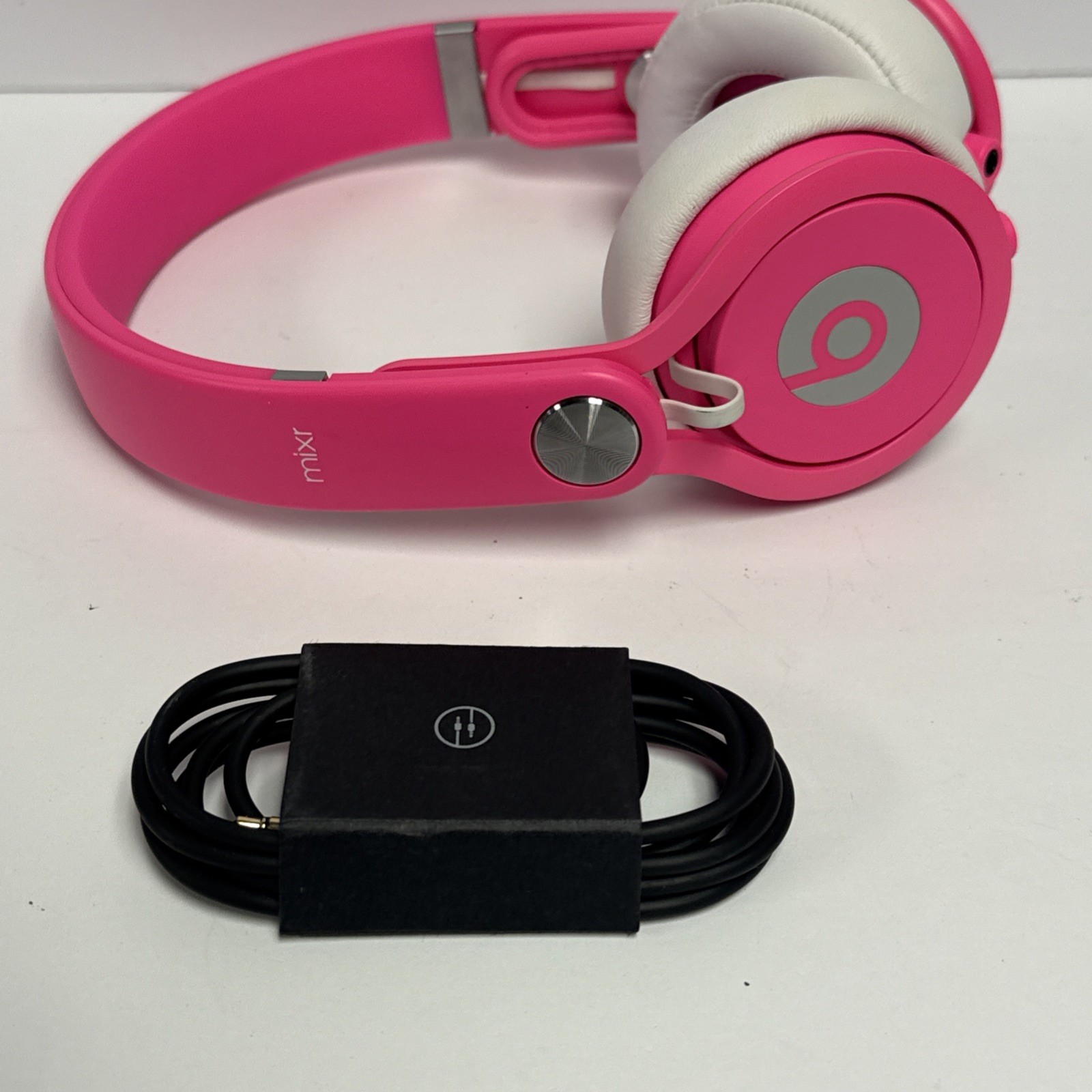 Beats by Dr. Dre MIXR Pink Over the Head DJ Headphones DISCONTINUED Rare Tested