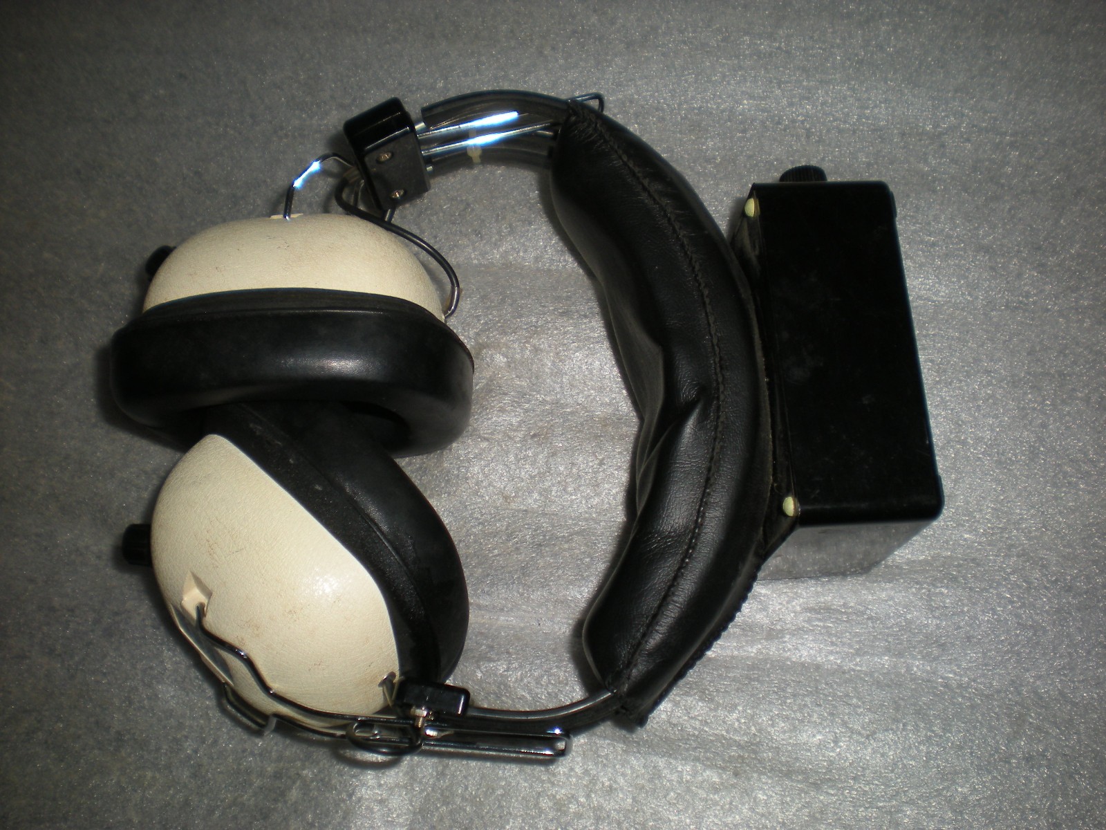 Rare J & J Enterprises ELECTROENCEPHALOPHONE Claricon EEP-4A Headphones 85-285A