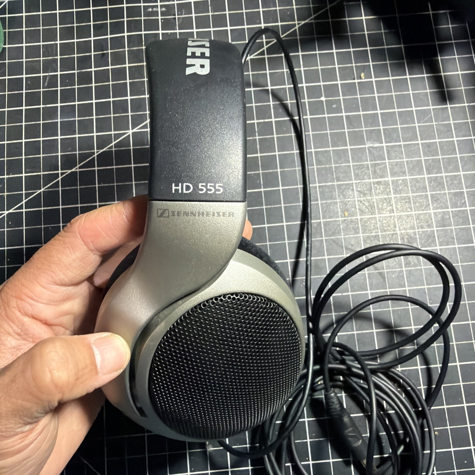 Sennheiser HD 555 Headband Headphones – Black/Gray