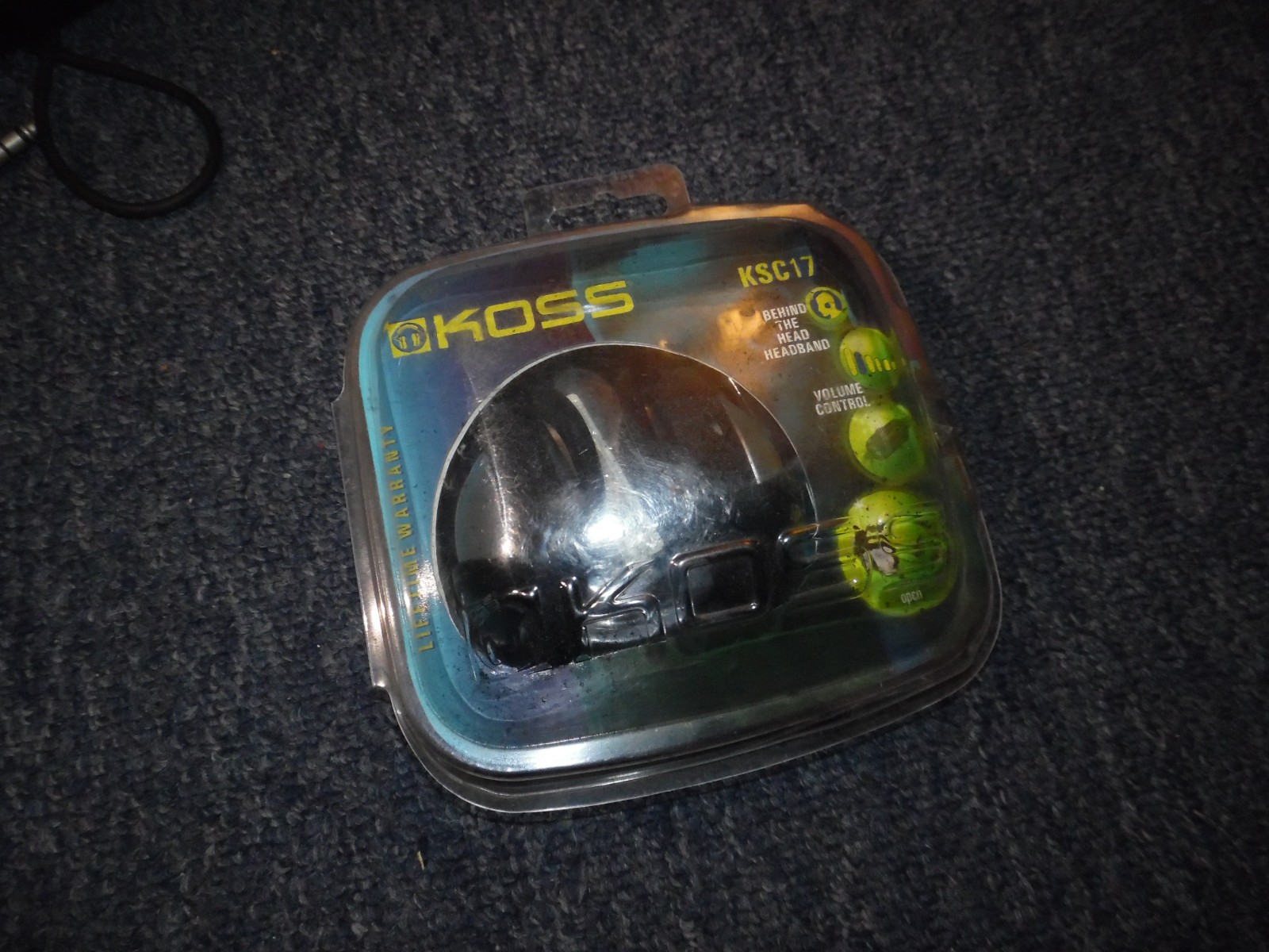 VINTAGE New Koss KSC17 Headphones In Line Volume Control Behind The Head