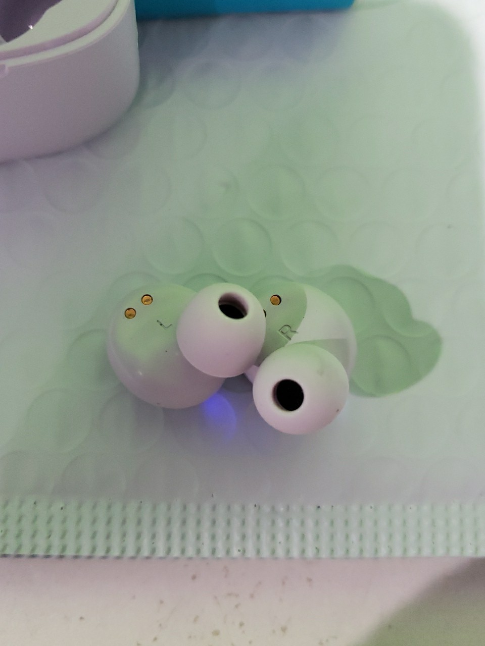 JLab GO Air Pop True Wireless Bluetooth Earbuds – Lilac Good Condition