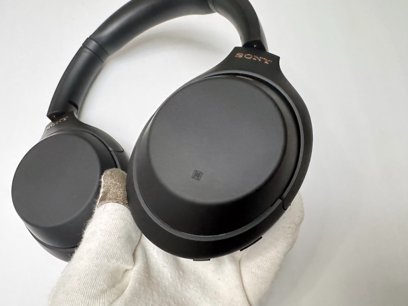 SONY WH-1000XM4/B Wireless Noise Canceling Headphones with CASE – Black #E