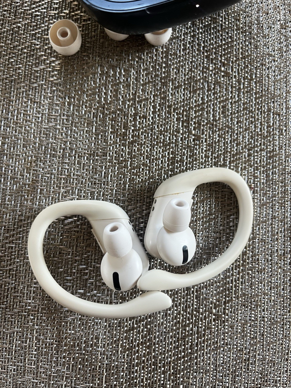 Beats by Dr. Dre Beats Fit Pro Bluetooth Ear-Hook Earbuds White/Black A2577