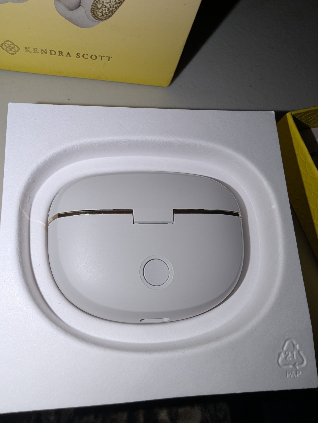Bose x Kendra Scott Wireless Ultra Open Earbuds – Gold Filigree Limited Edition