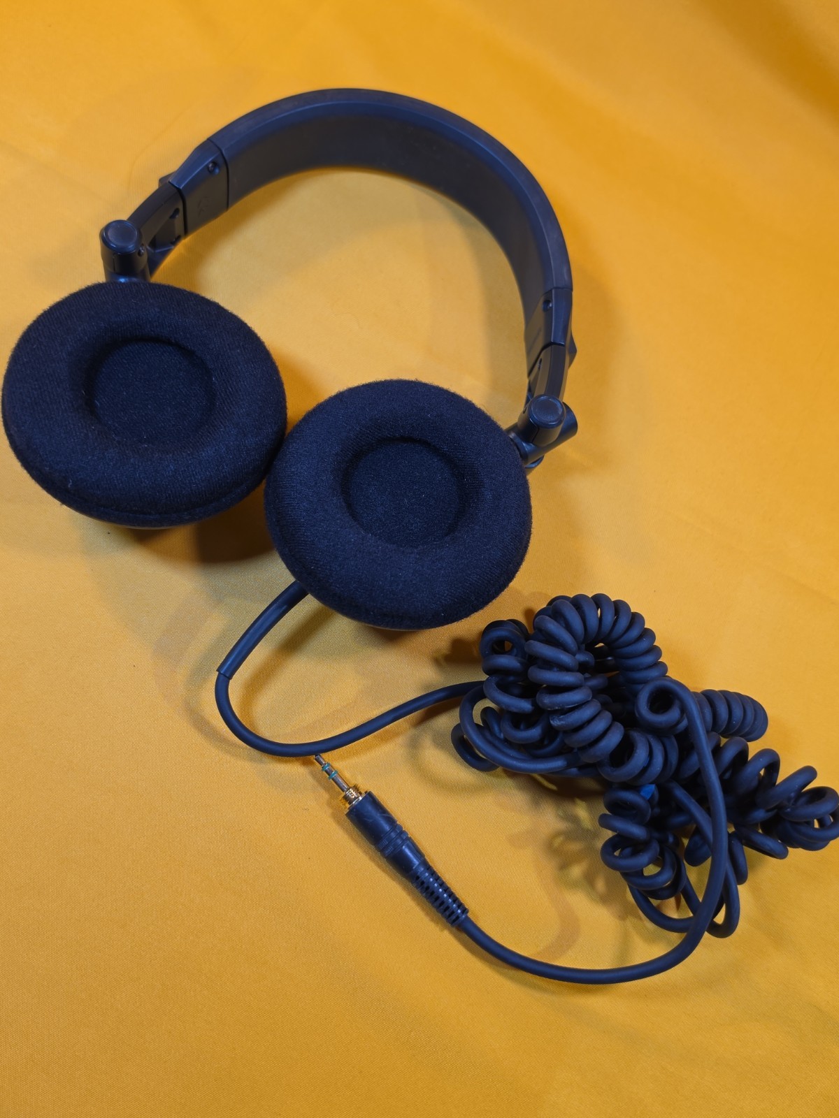 Genuine Original Sony MDR-V500 DJ Stereo Monitor Headphones Made in Thailand B12