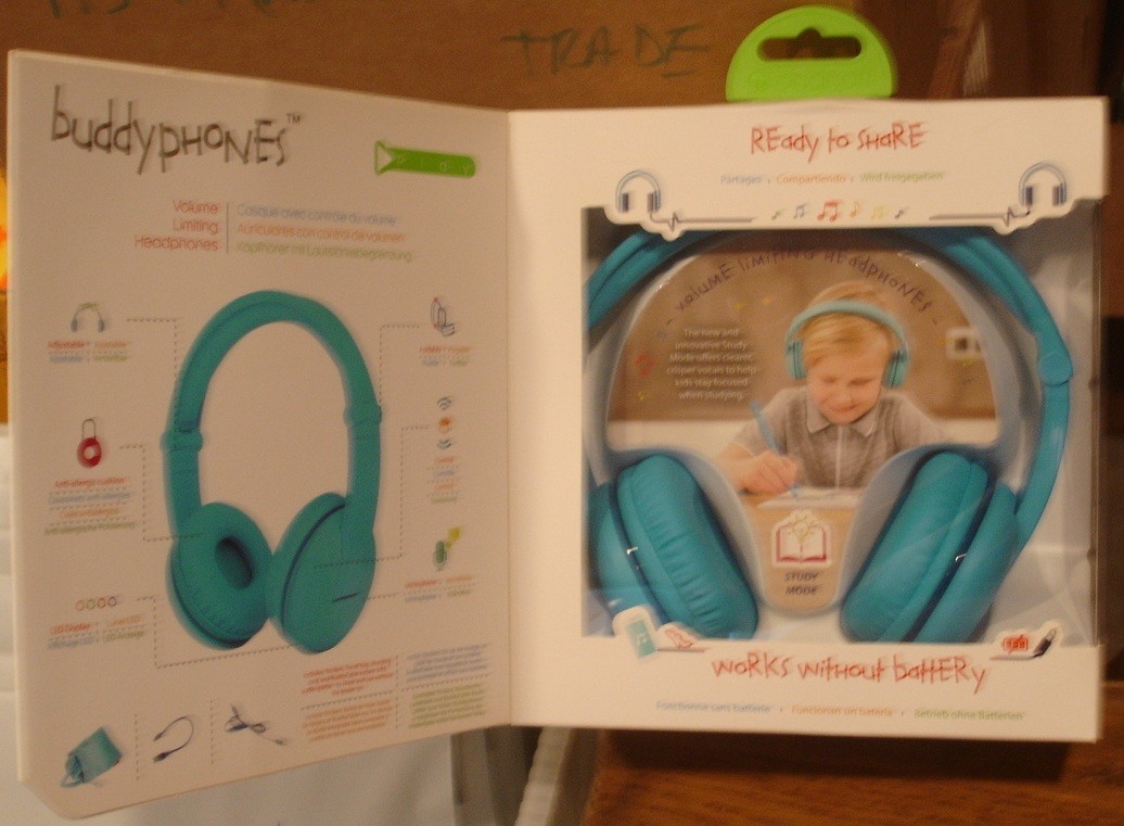 BUDDYPHONES KIDS WIRELESS HEADPHONES BRAND NEW IN BOX SAFE AUDIO GLACIER BLUE