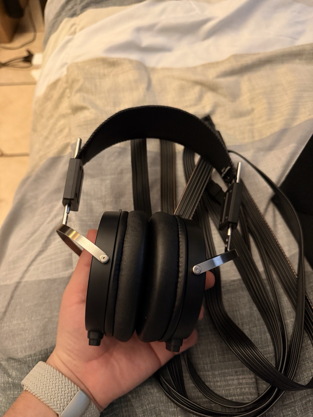 Stax SR-X1 Wired Headphones Black extra Pads