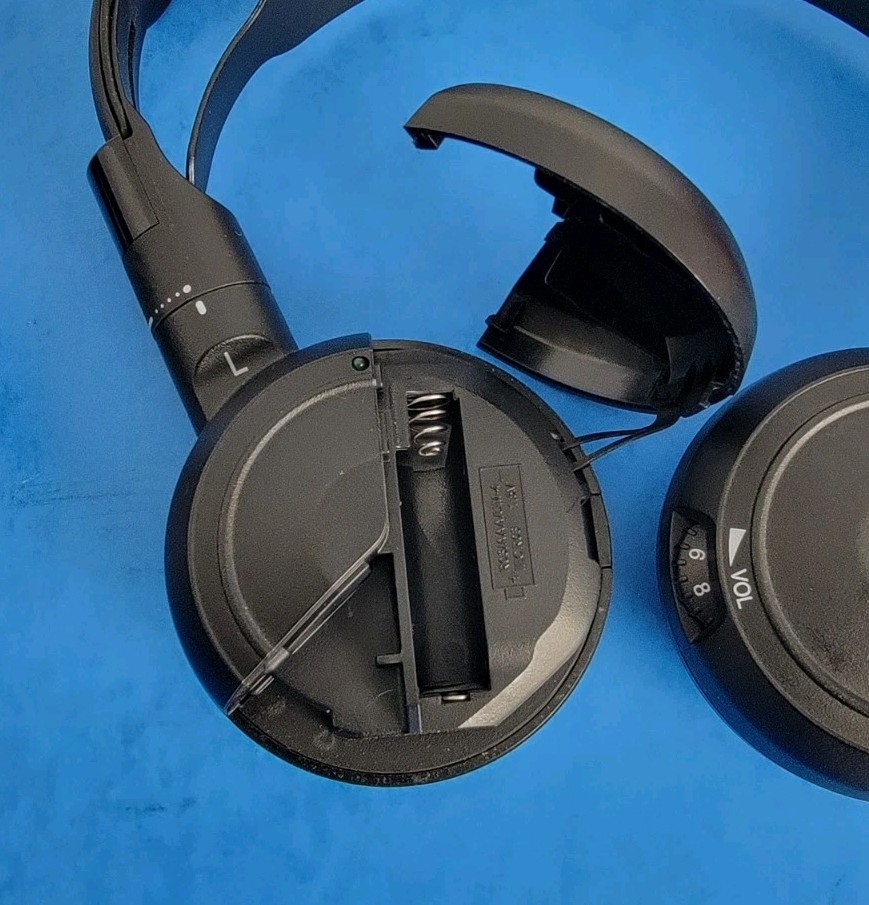 Pair Of 2005-2020 Honda Odyssey Pilot Rear Entertainment Wireless Headsets