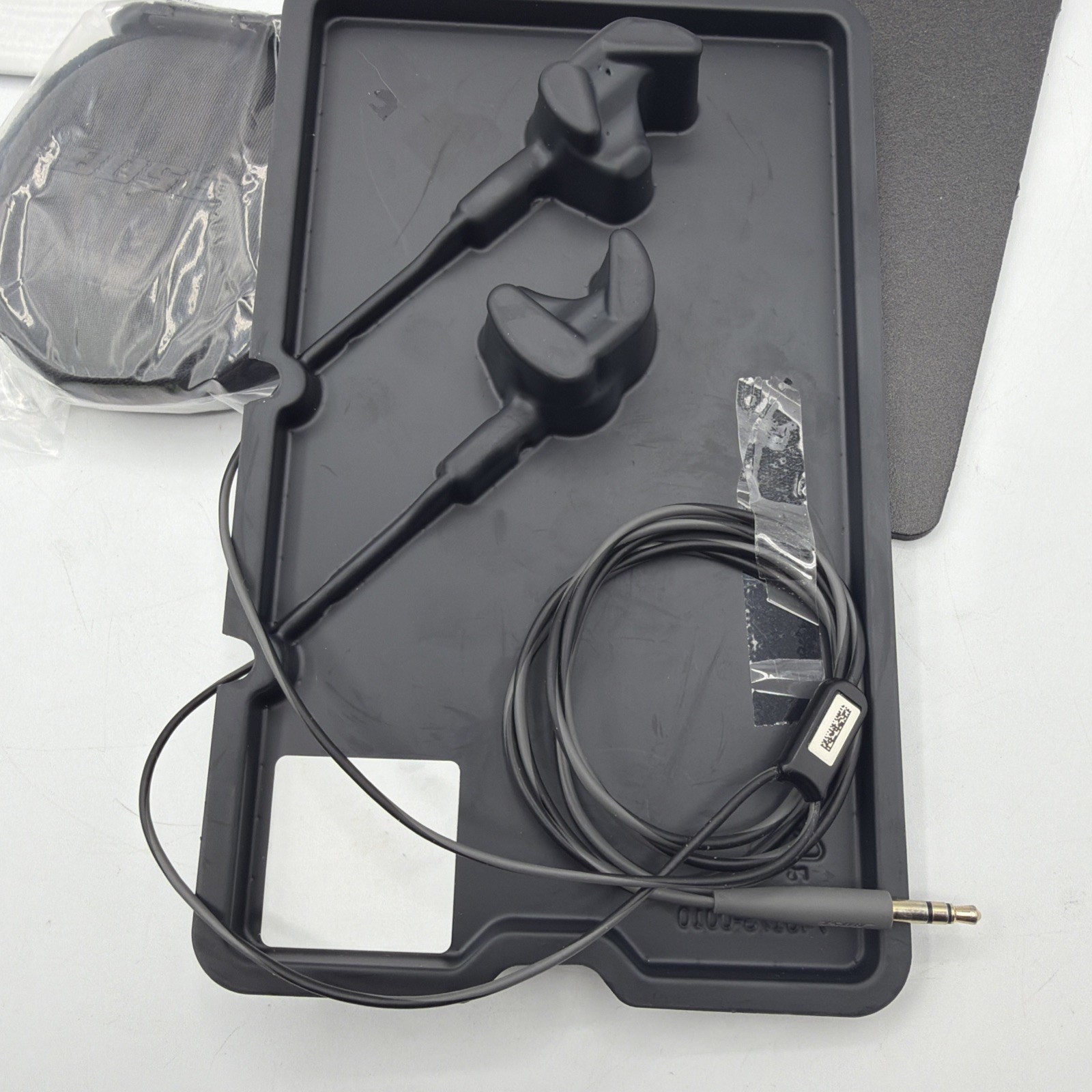 Bose SoundSport In-Ear Headphones – Audio Only – Charcoal/Black (741776-0140)