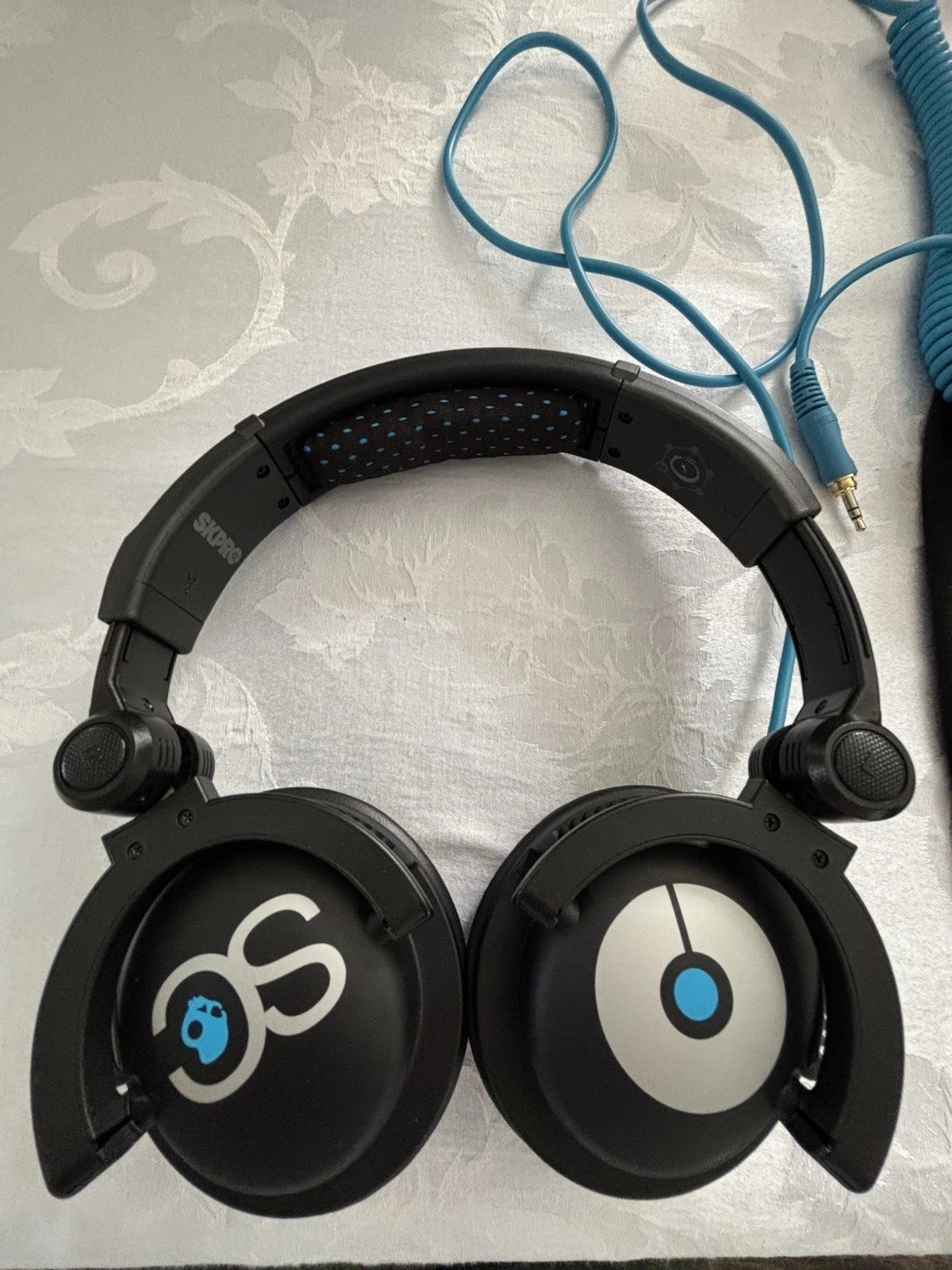 SkullCandy SK Pro Throwback DJ Wired Headphones With Bag, Black And Blue, Tested