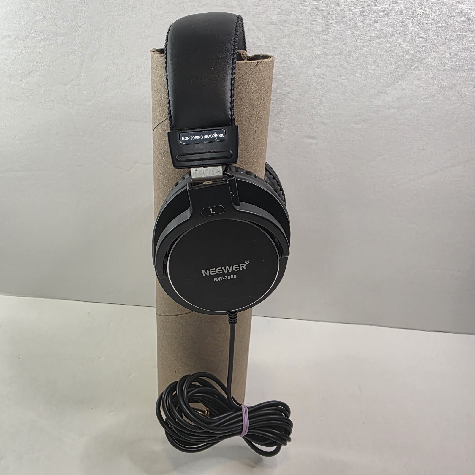 Neewer NW-3000 Stereo Monitoring Headphones Wired Black 6.5mm Plug. Tested,Works