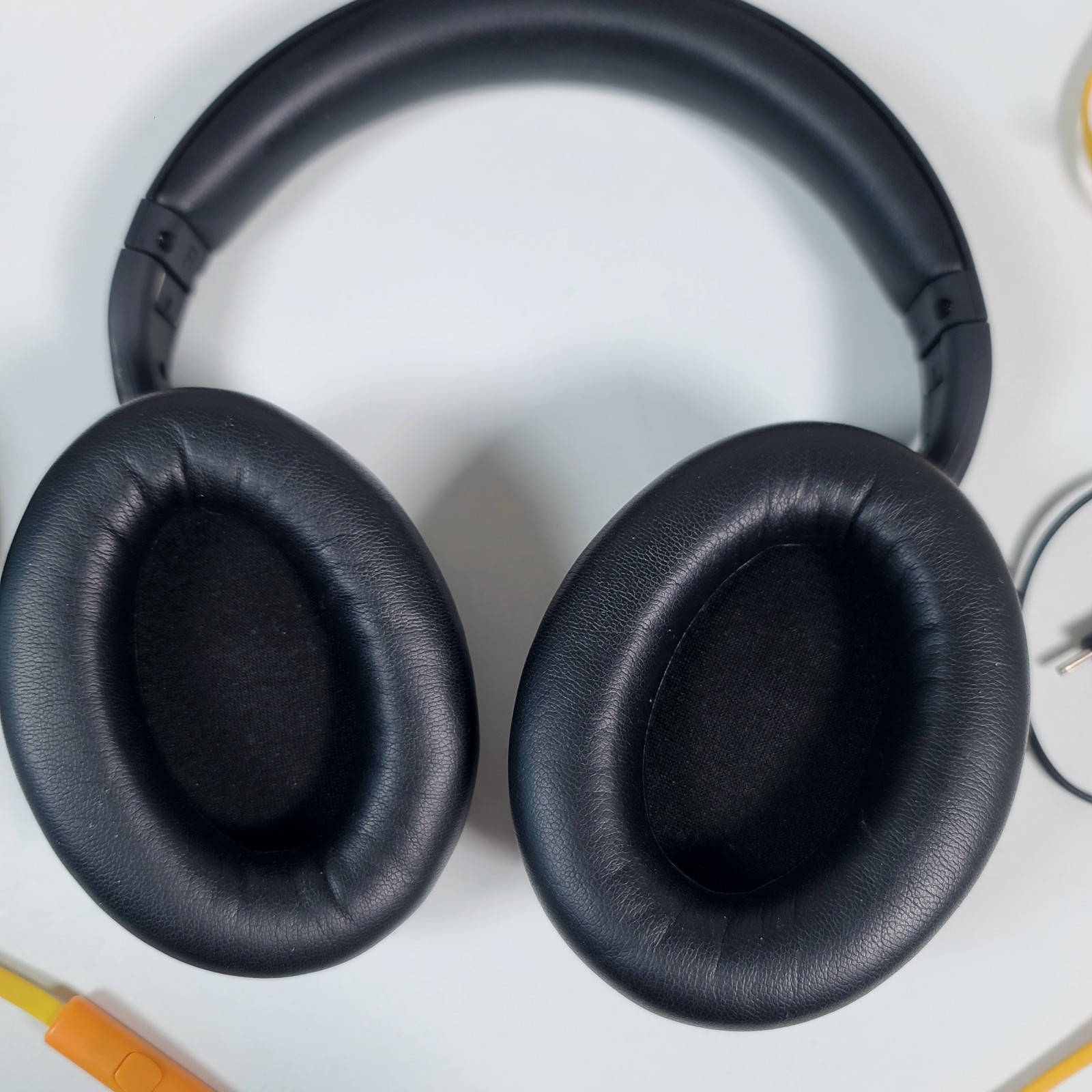 Lot of 5 – Headphones & Speaker Beats Solo HD, Solo3 Sony MDR-XB450 all UNTESTED