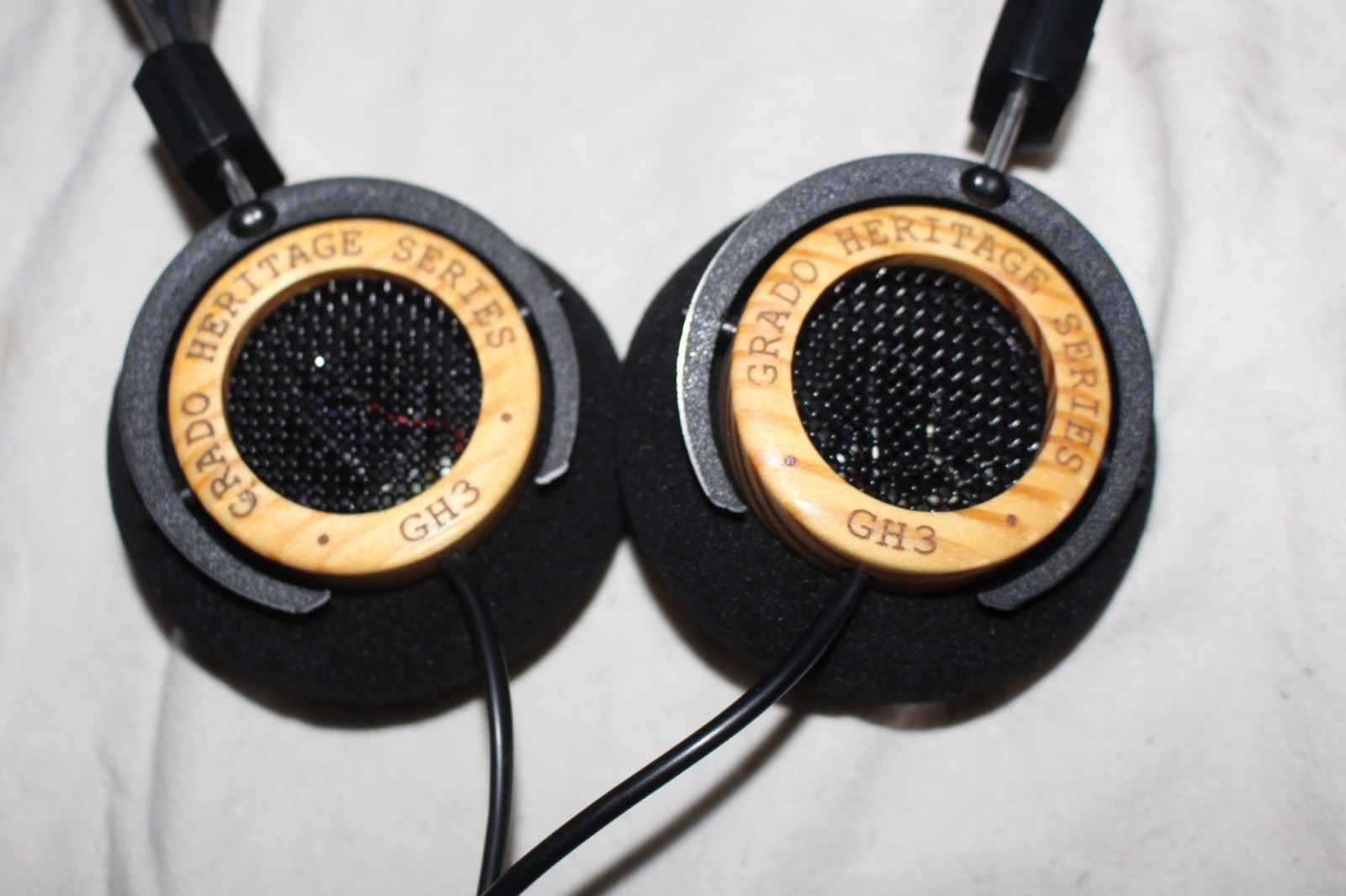 Grado GH3 headphones with Case