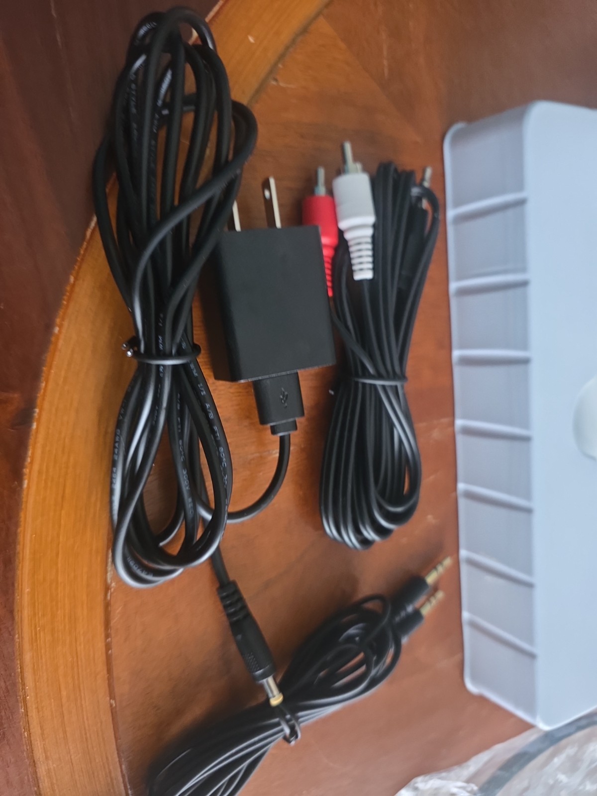 Simolio 2.4GHz Wireless TV Headset SM-823D Pro – complete Works