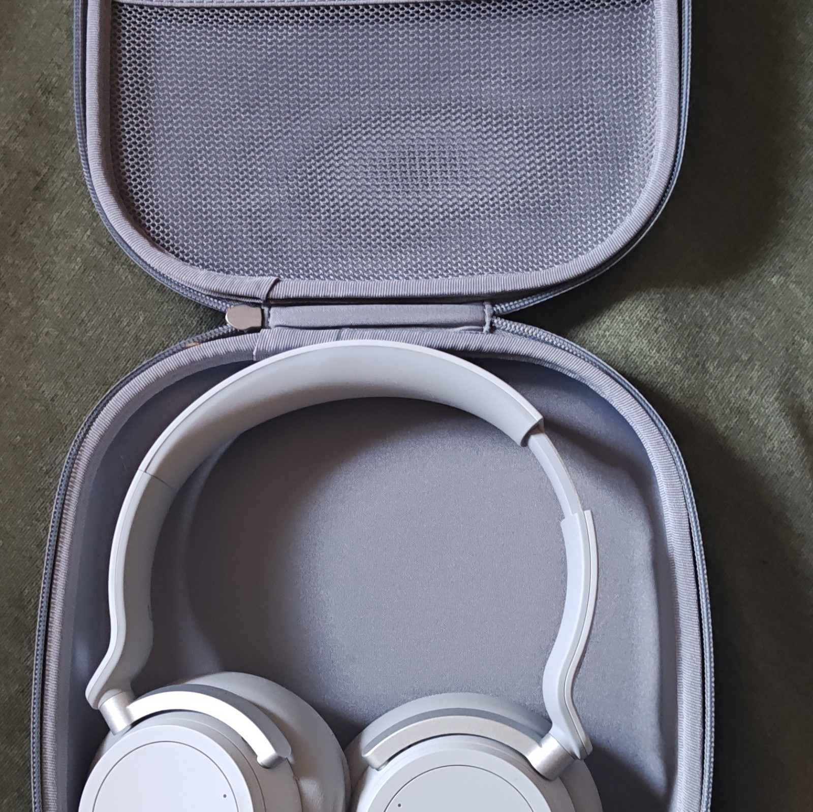 Microsoft Surface Headphones Wireless Bluetooth Over-Ear White/Gray Case Mic