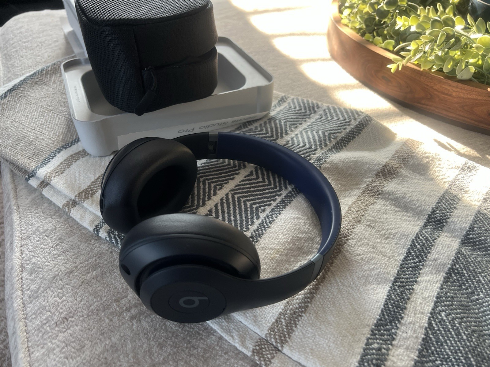 Beats Studio Pro Wireless Navy Blue Over Ear Headphones – Open Box