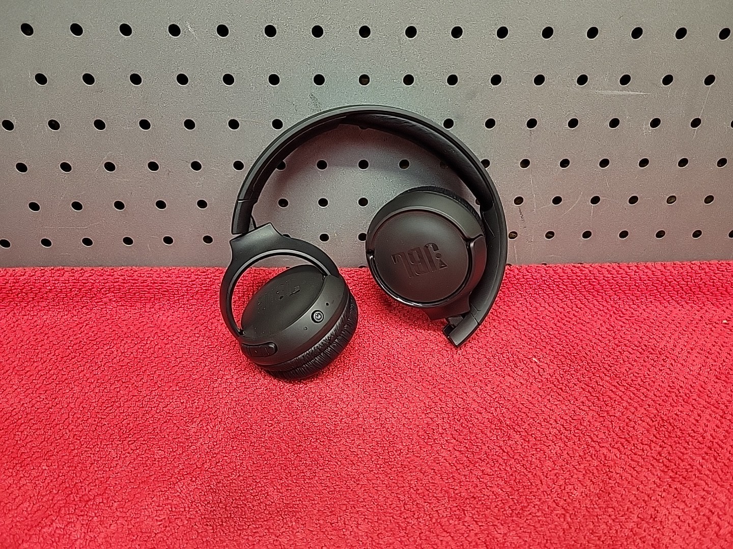 JBL Tune 510BT, Wireless on-ear headphones