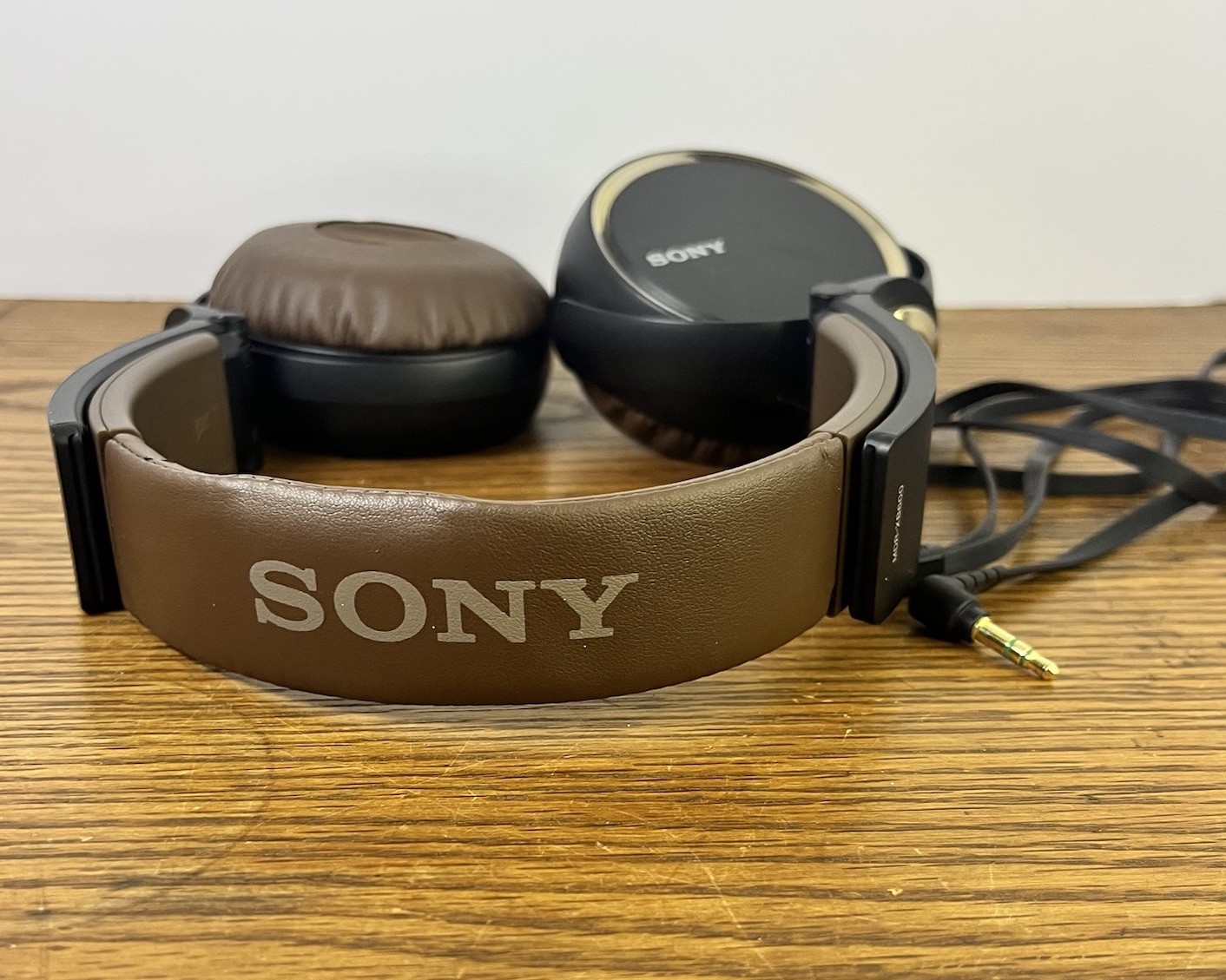 Sony MDR-XB600 Headband Headphones – Black/Brown Tested And Working